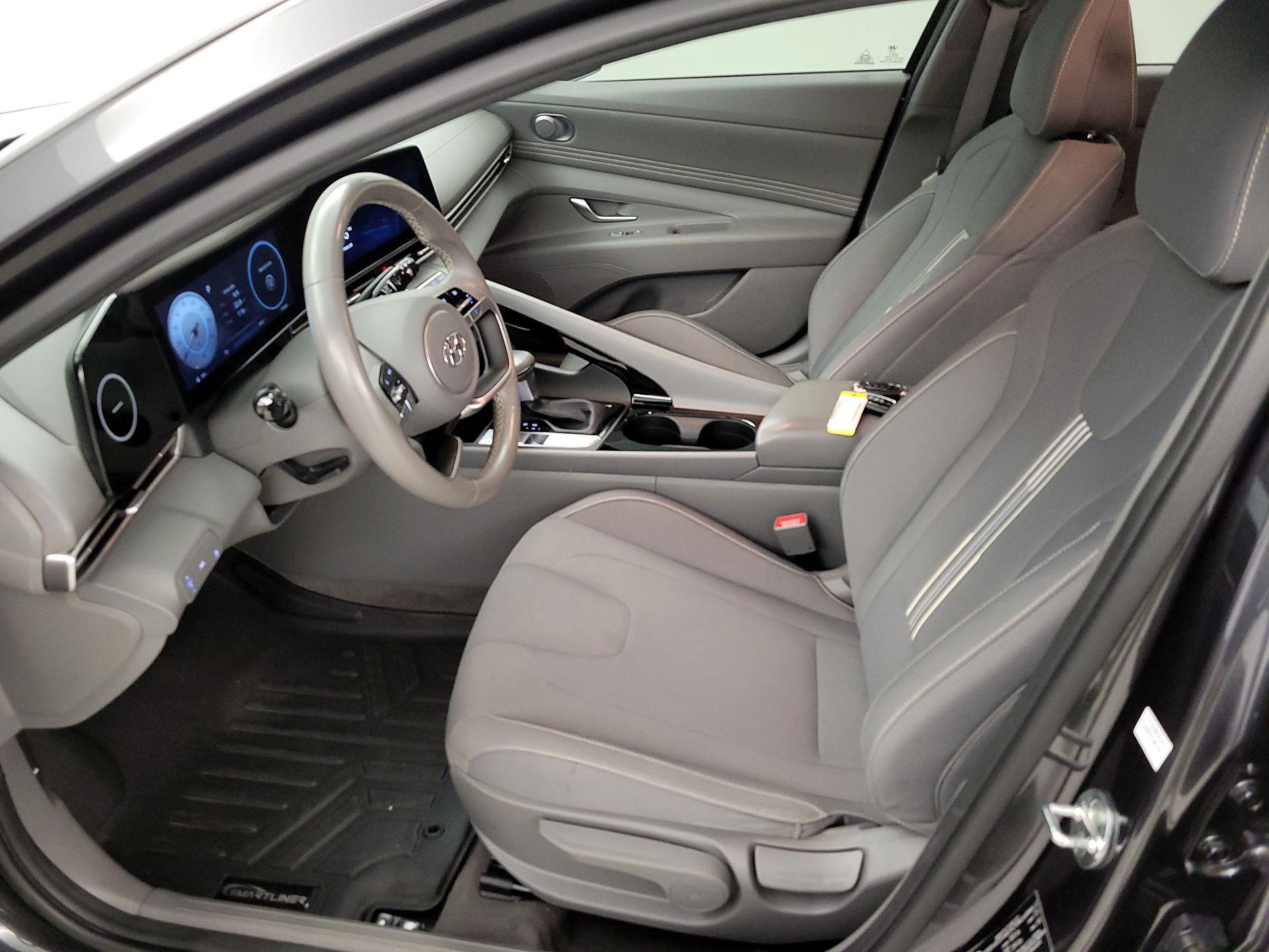 Thumbnail: 2023 Hyundai Elantra - 11