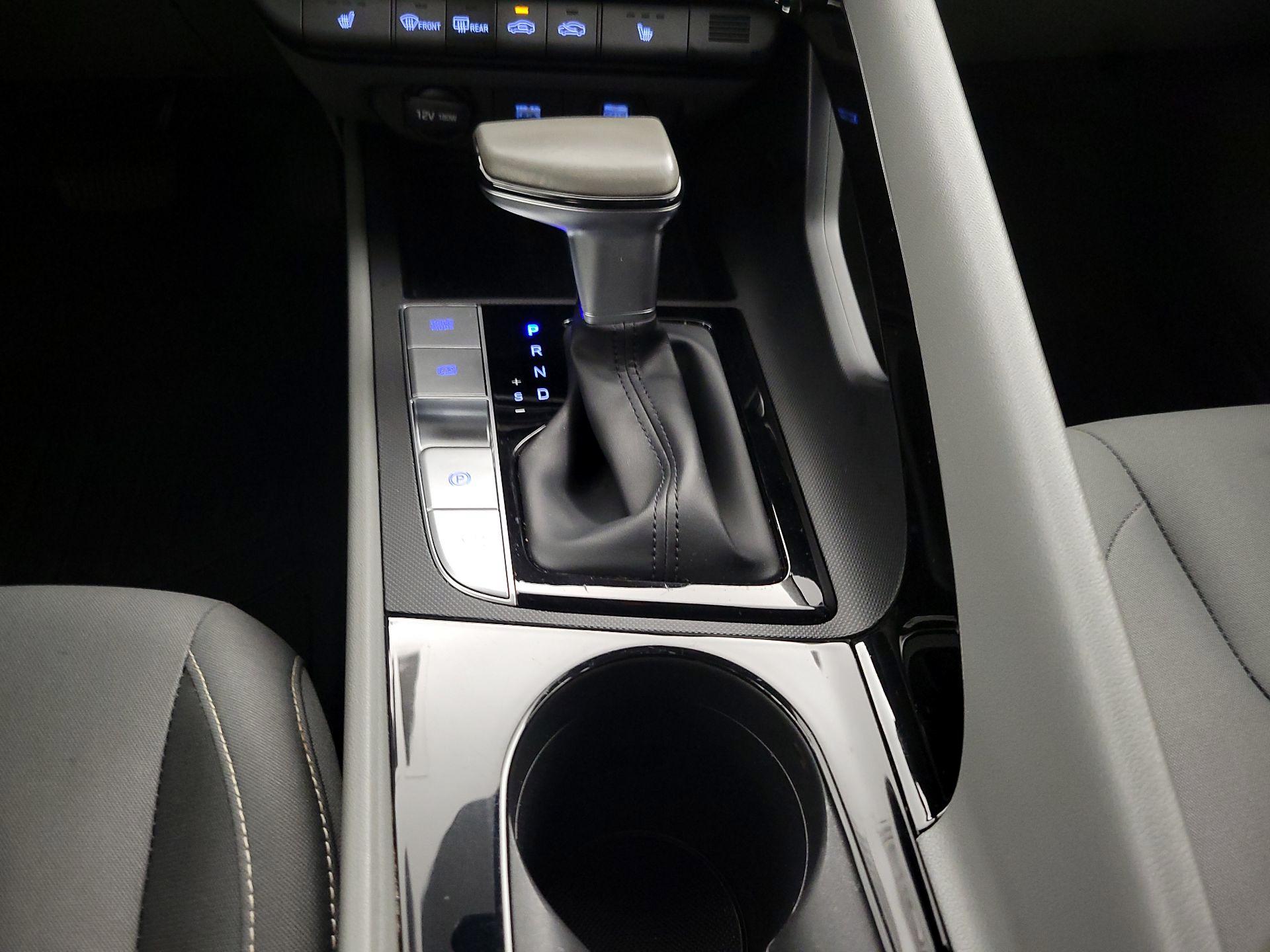 Thumbnail: 2023 Hyundai Elantra - 18