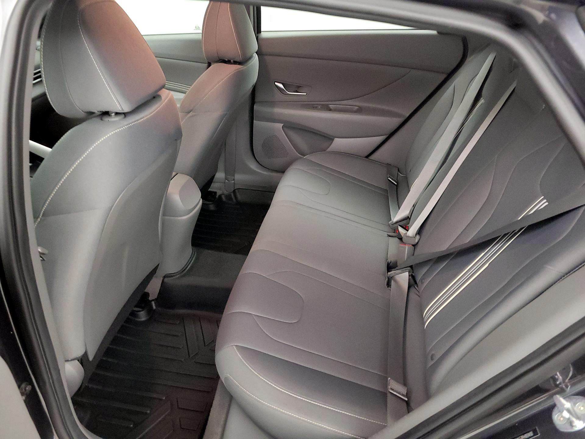 Thumbnail: 2023 Hyundai Elantra - 20