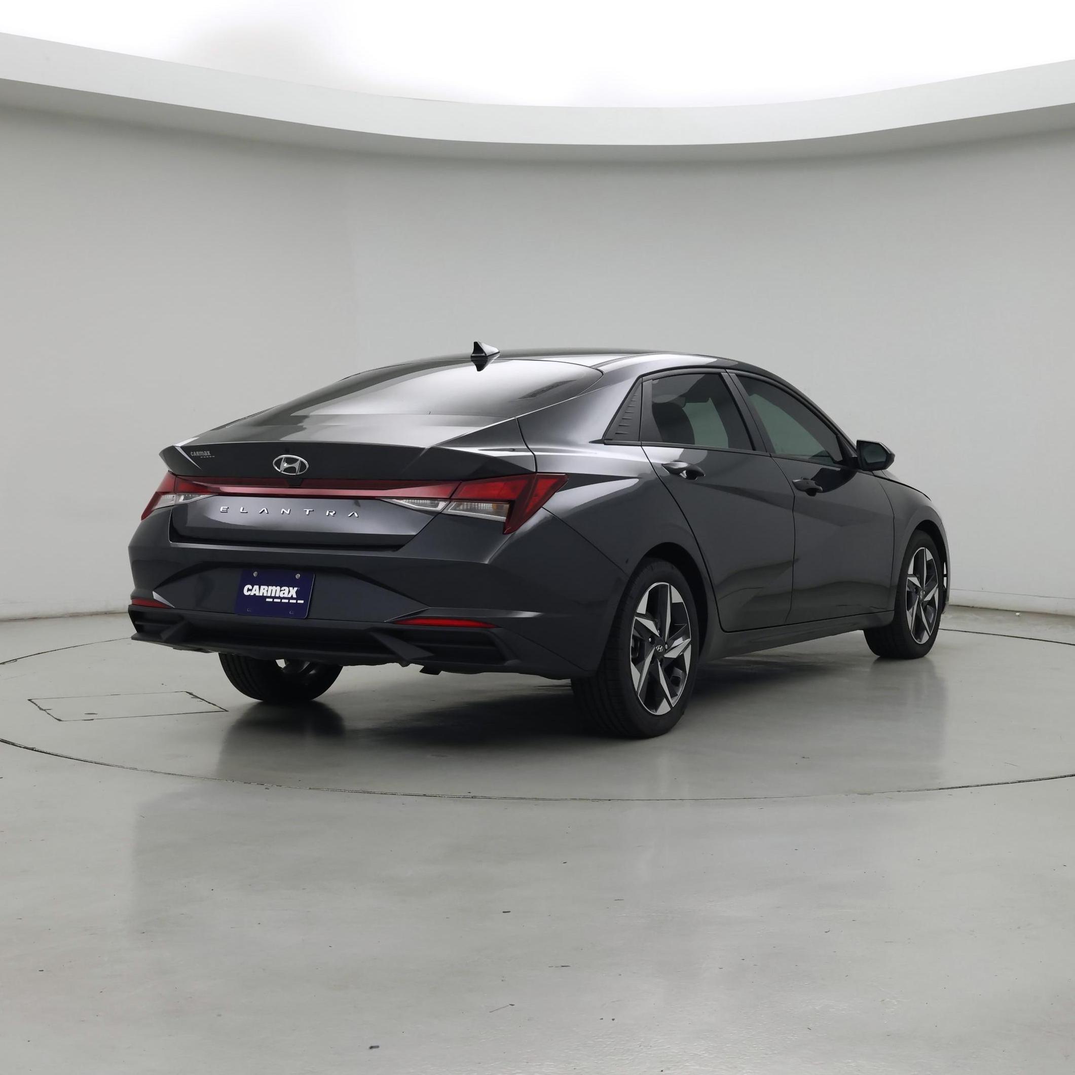 Thumbnail: 2023 Hyundai Elantra - 8