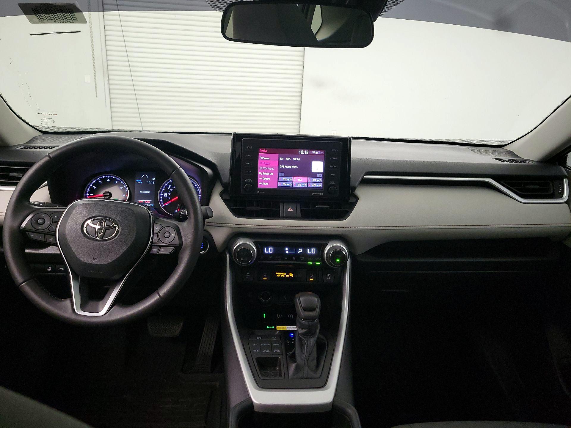 Thumbnail: 2021 Toyota RAV4 - 9