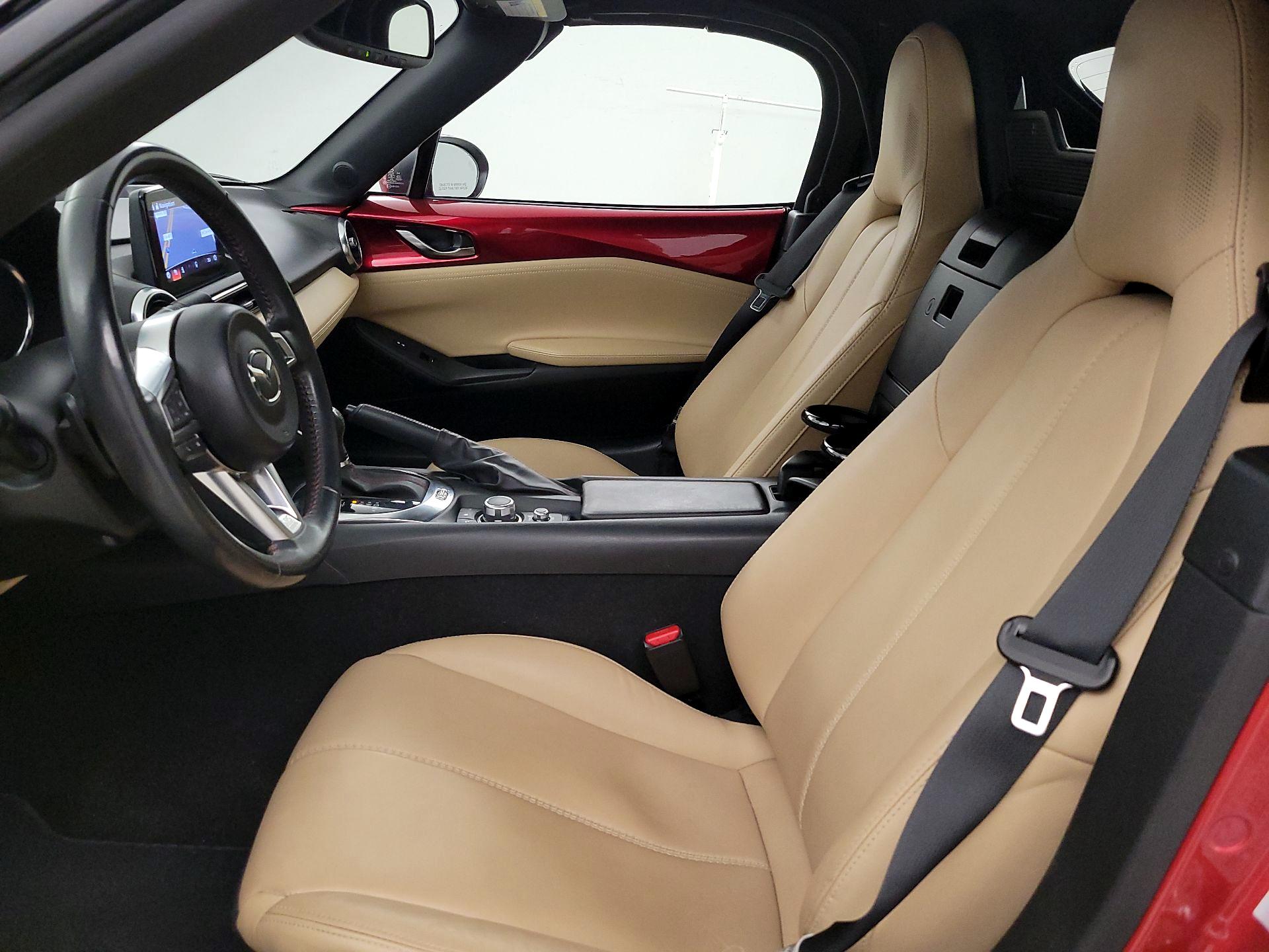 Thumbnail: 2019 Mazda MX-5 Miata - 11