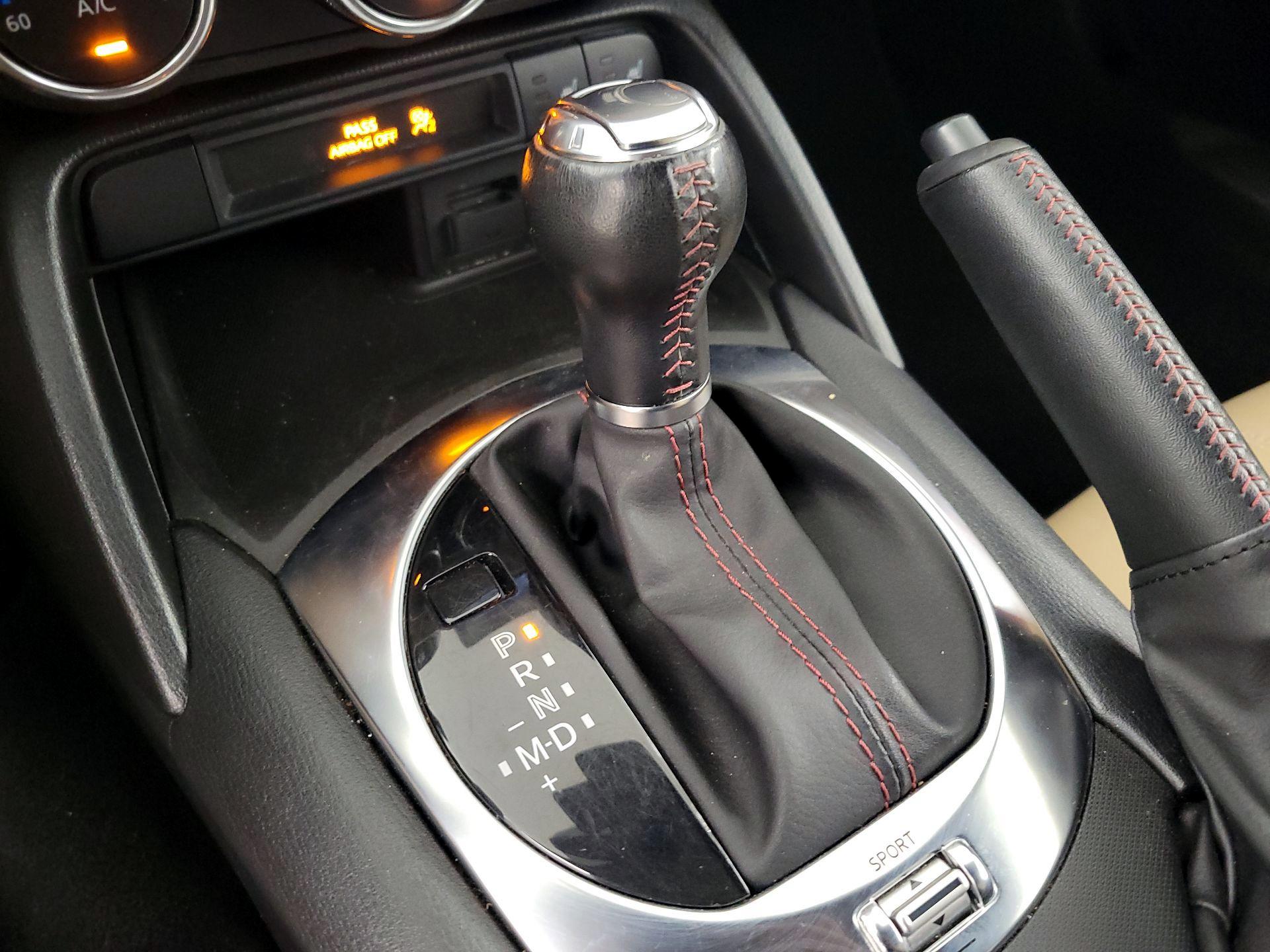 Thumbnail: 2019 Mazda MX-5 Miata - 18