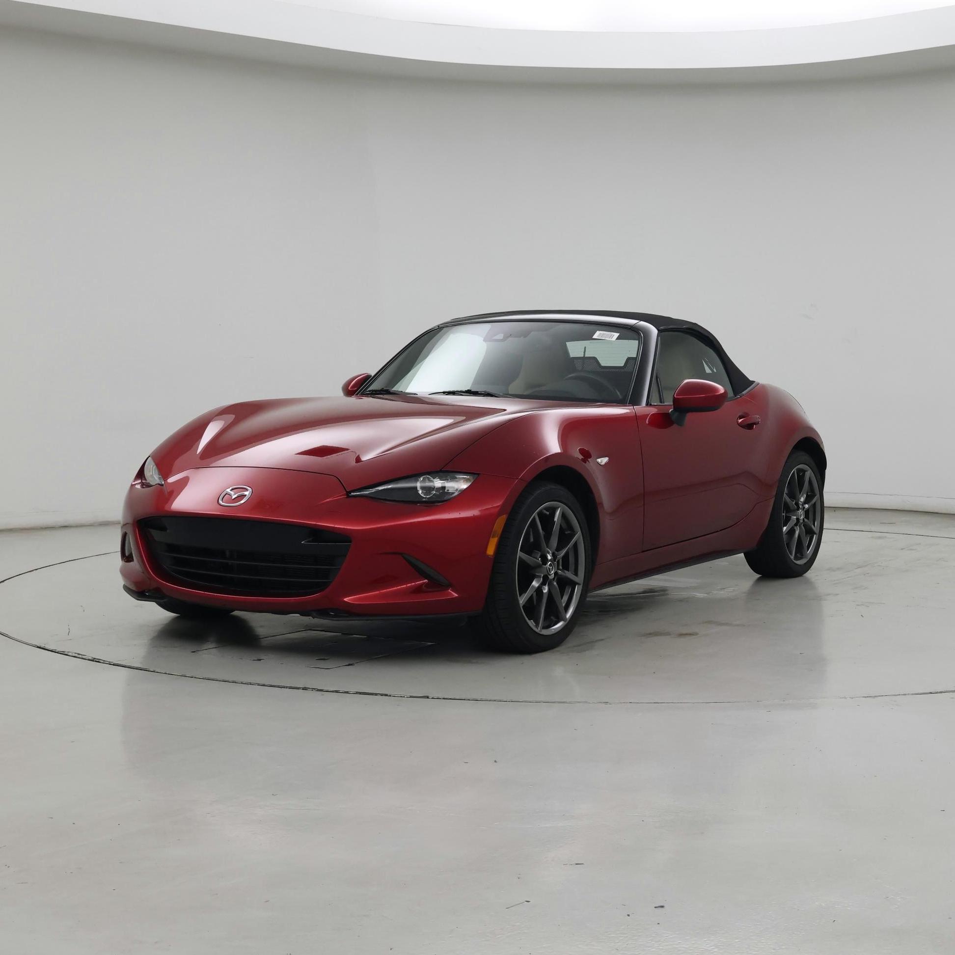 Thumbnail: 2019 Mazda MX-5 Miata - 4