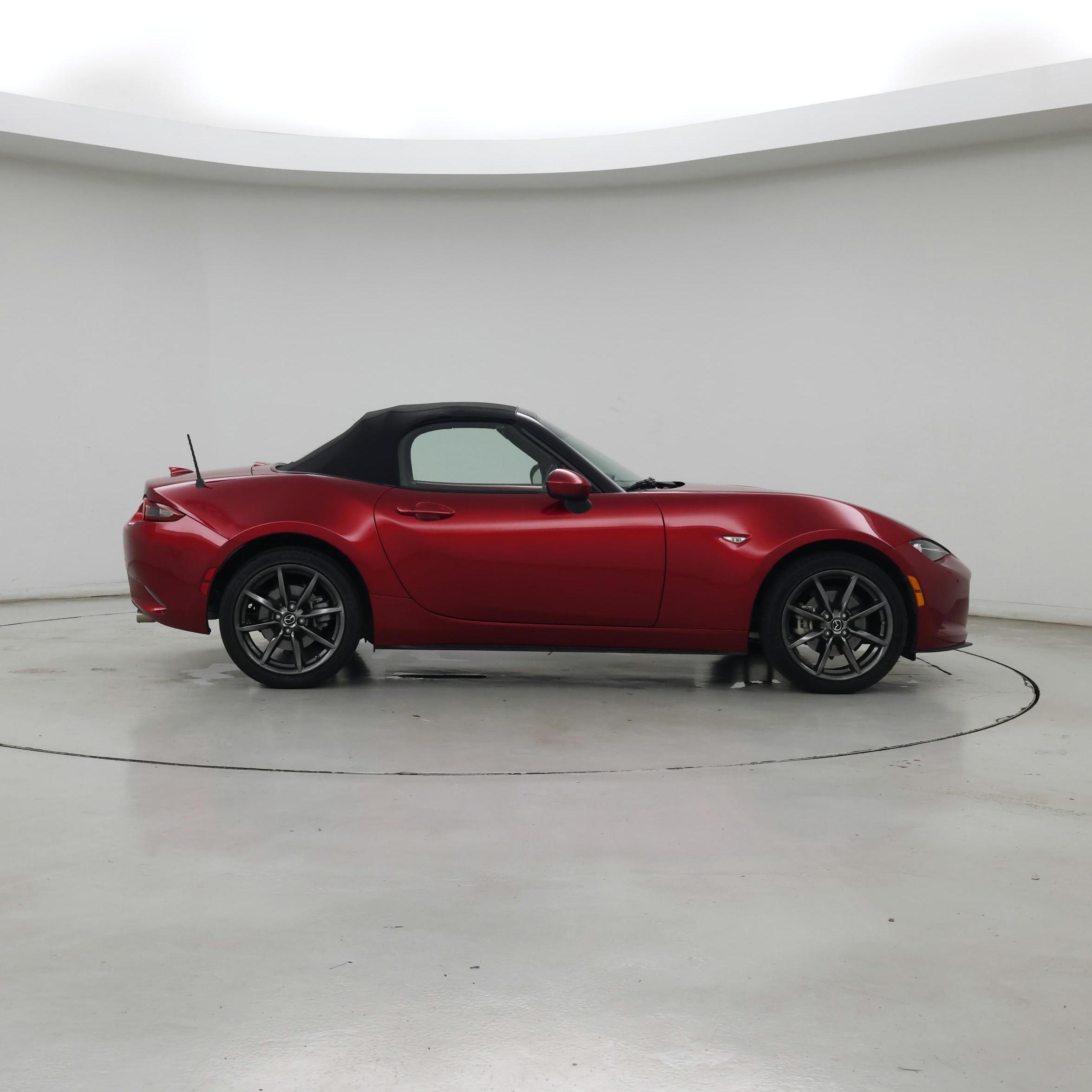 Thumbnail: 2019 Mazda MX-5 Miata - 7