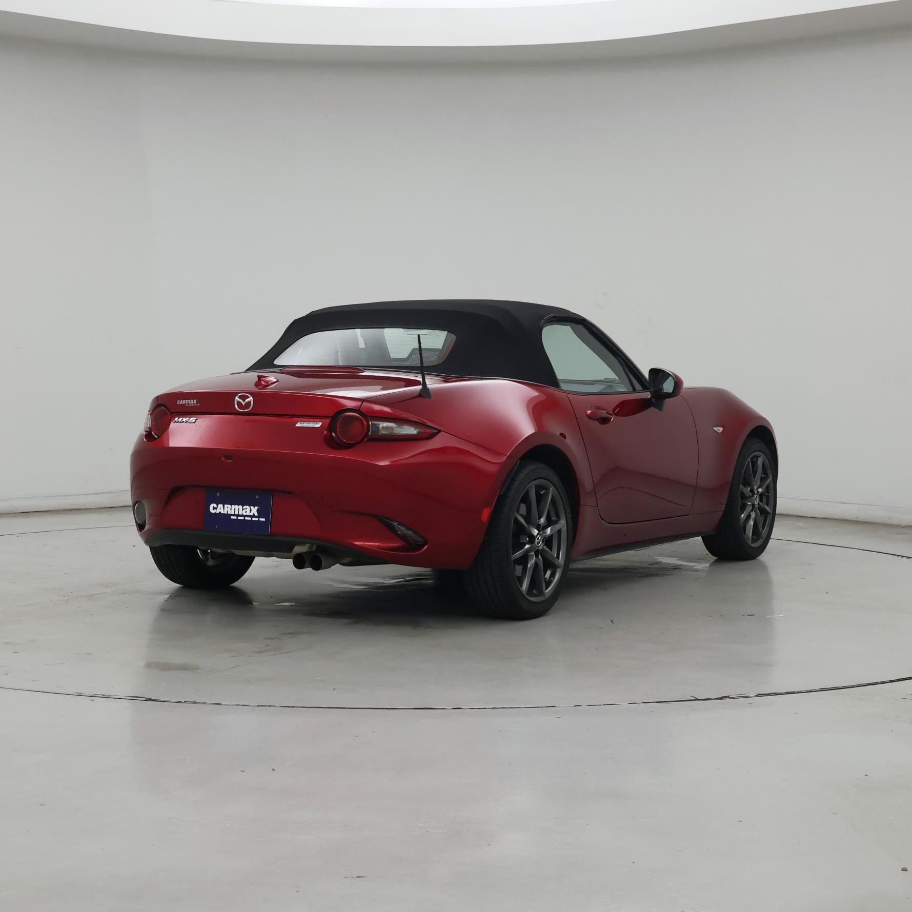 Thumbnail: 2019 Mazda MX-5 Miata - 8