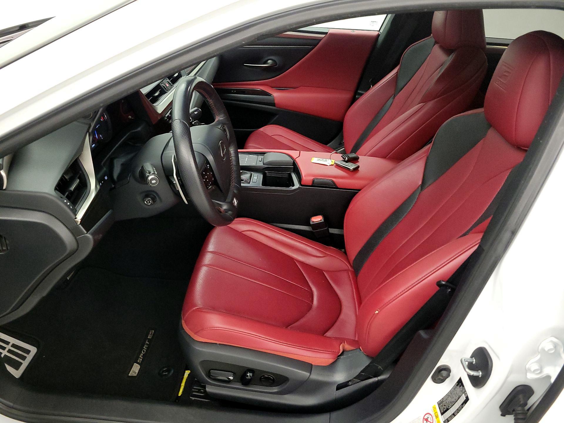 Thumbnail: 2019 Lexus ES - 11
