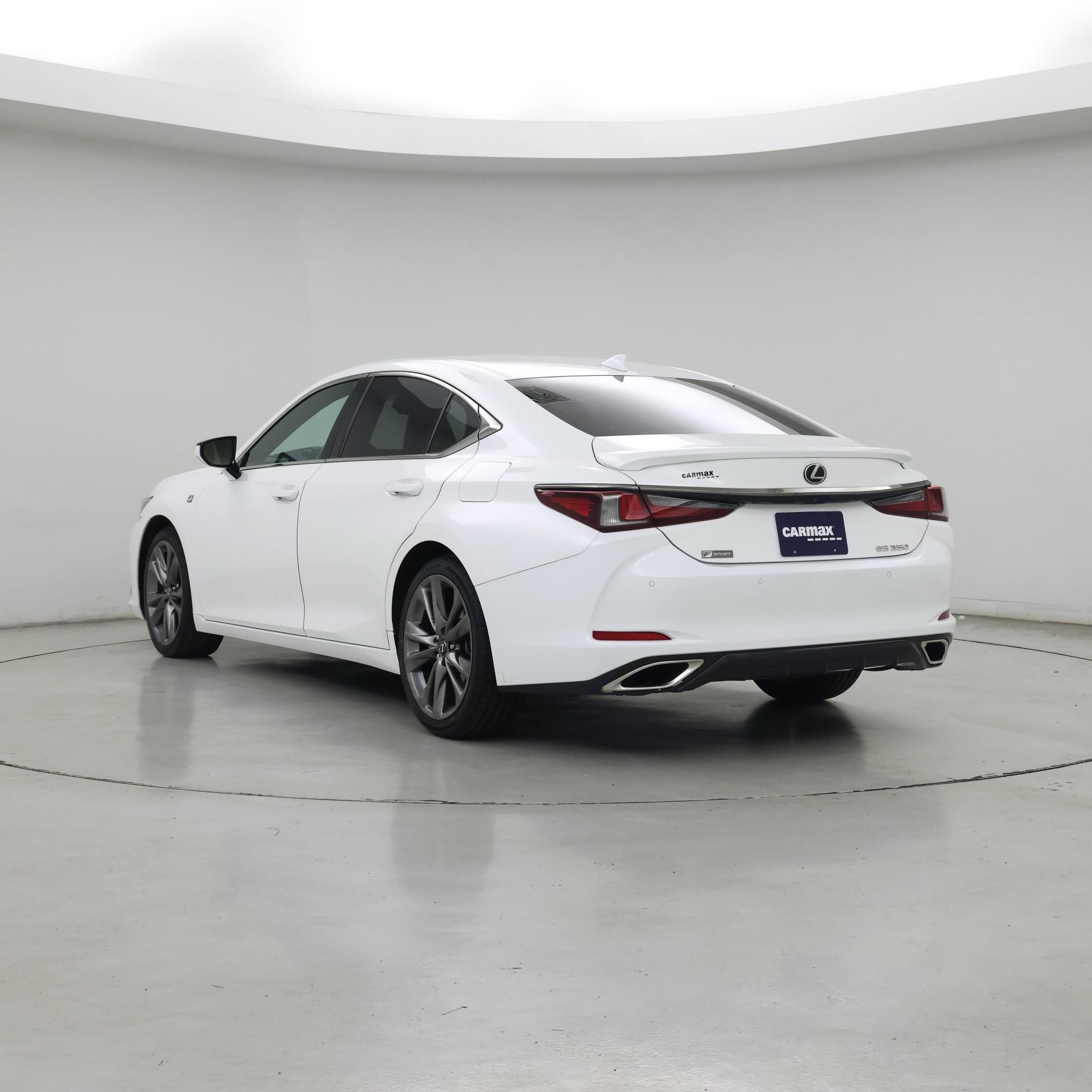 Thumbnail: 2019 Lexus ES - 2