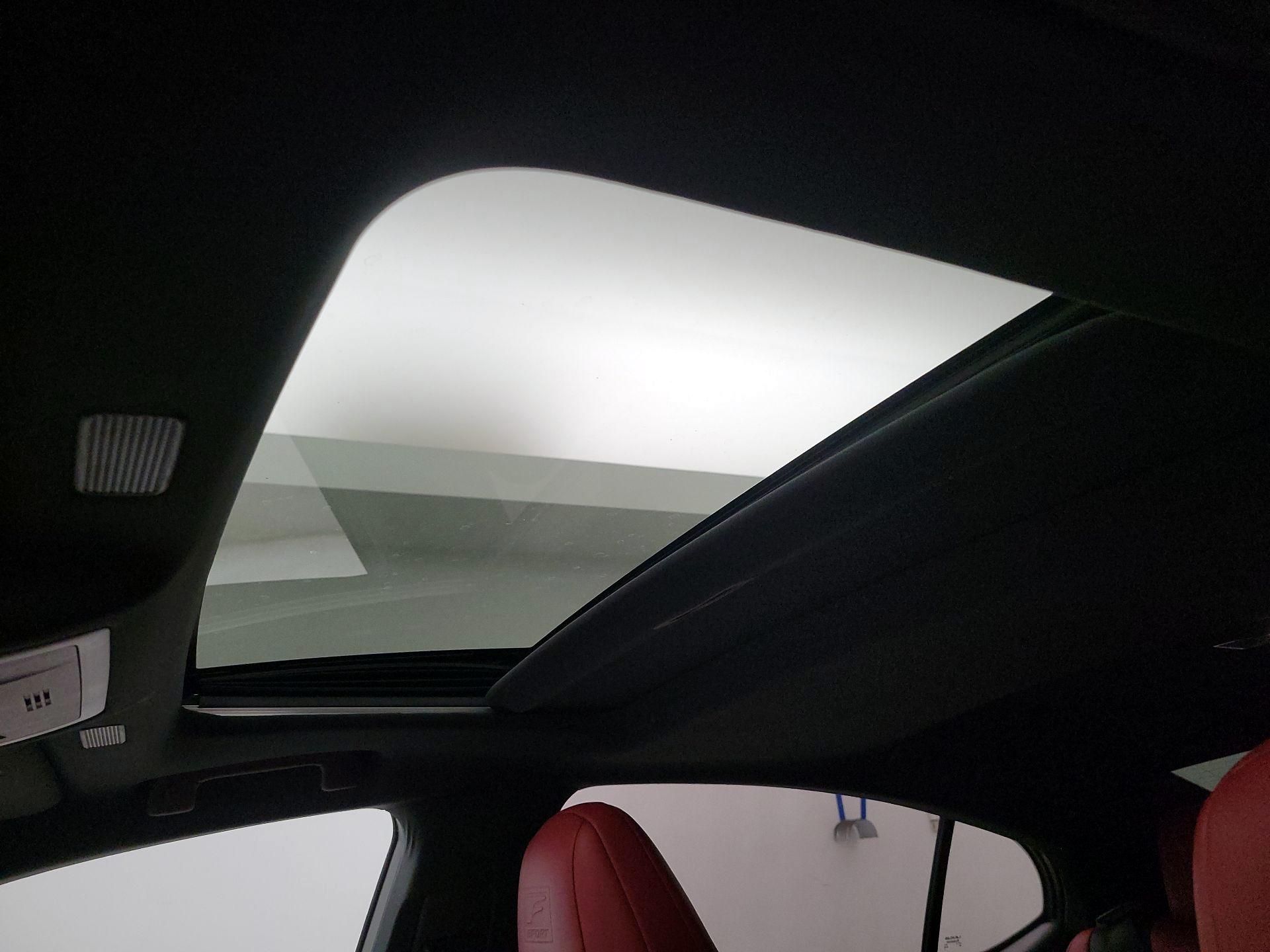 Thumbnail: 2019 Lexus ES - 19