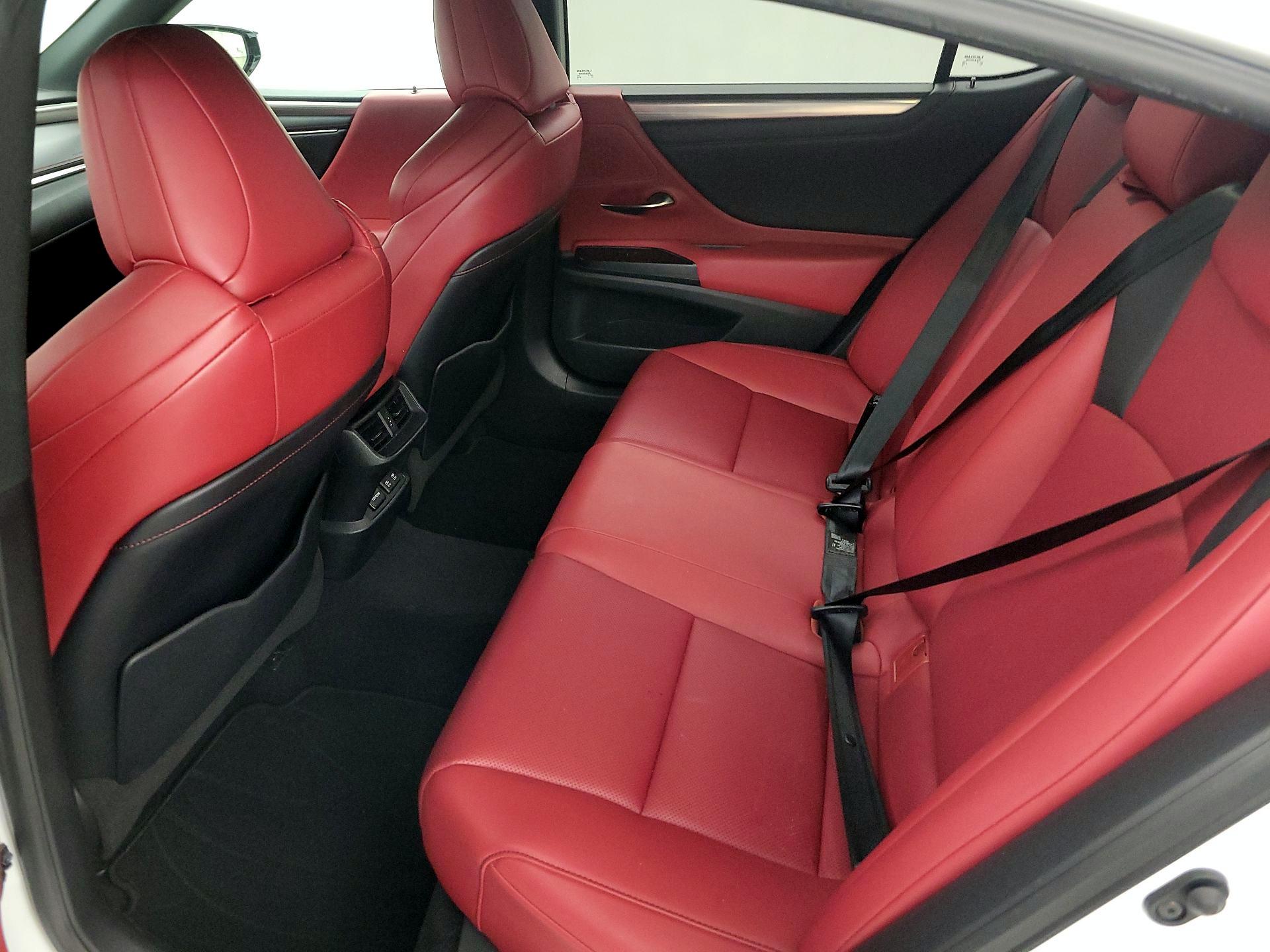 Thumbnail: 2019 Lexus ES - 20