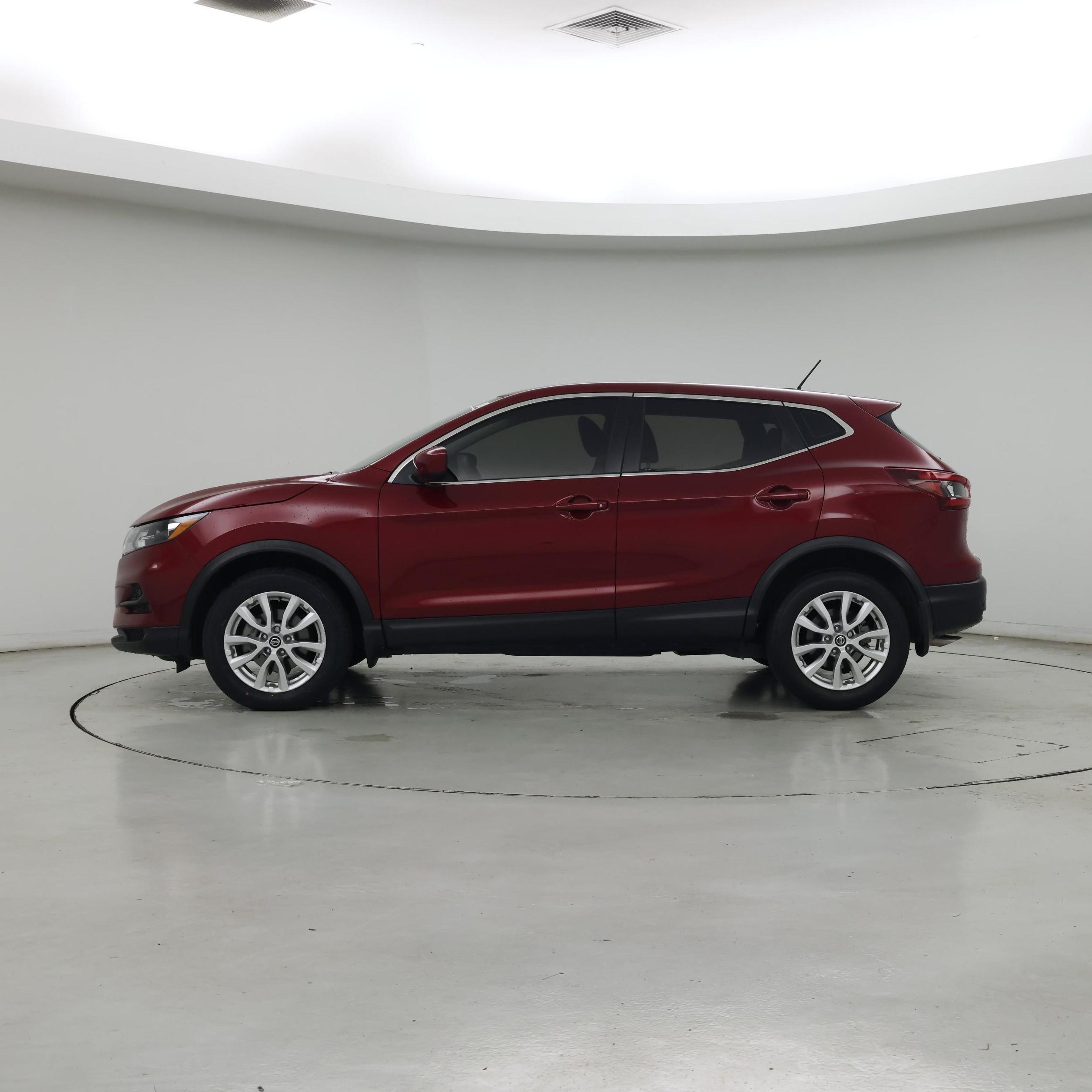 Thumbnail: 2020 Nissan Rogue Sport - 3