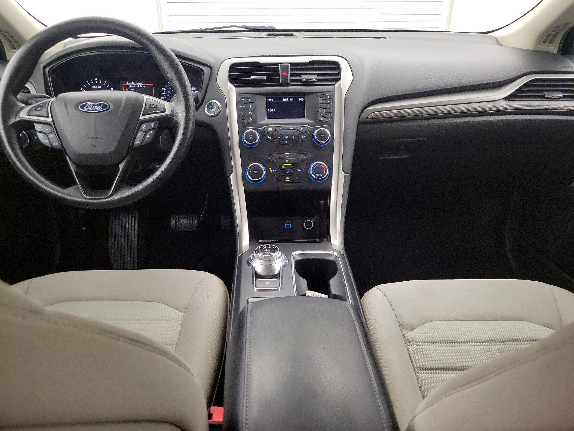 Thumbnail: 2020 Ford Fusion - 9