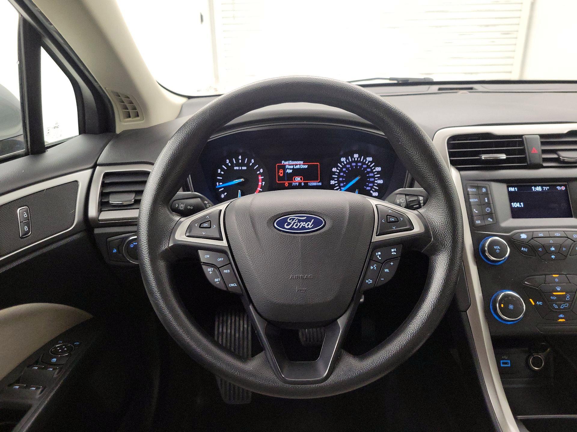 Thumbnail: 2020 Ford Fusion - 10