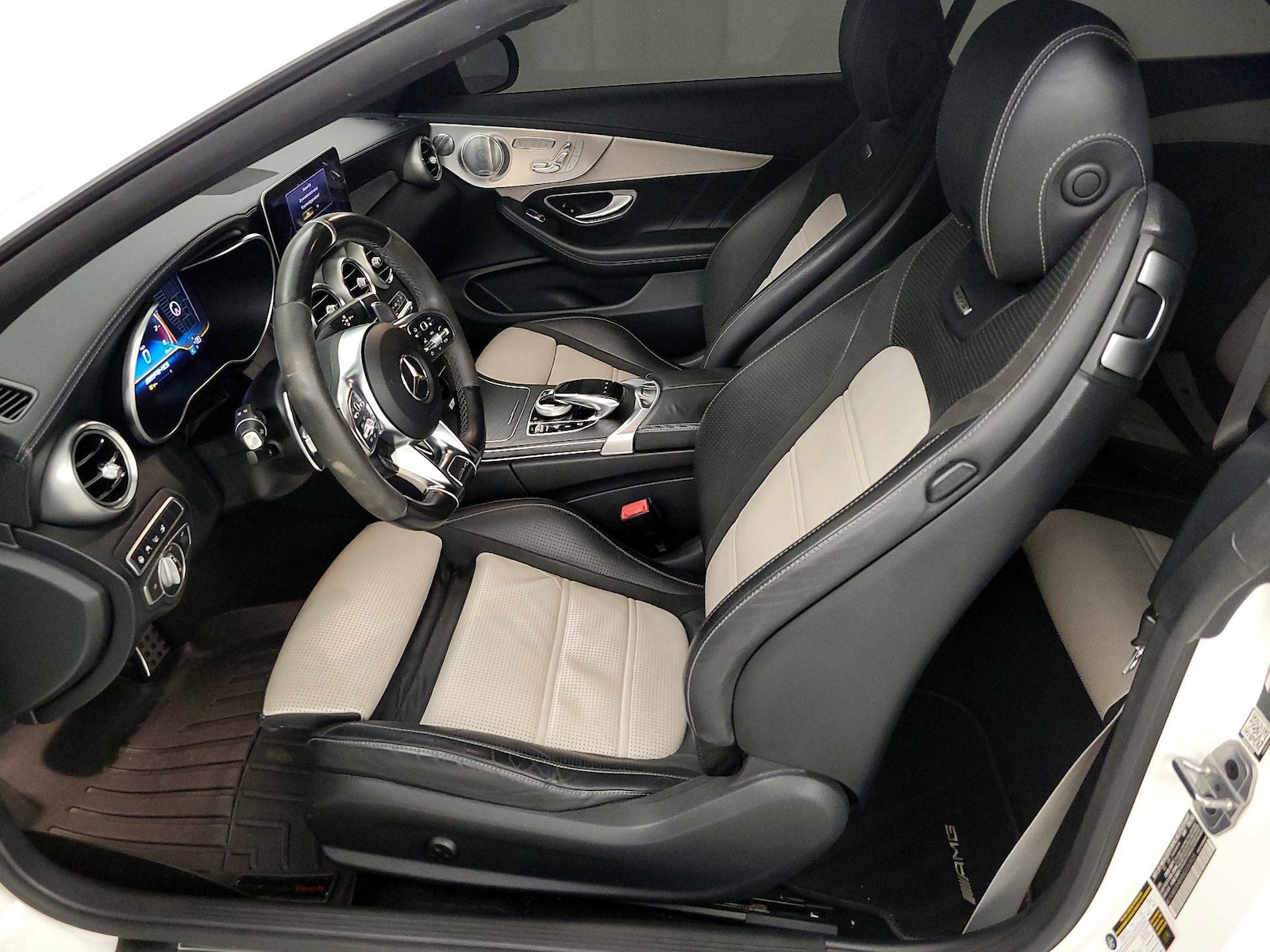 2021 Mercedes-Benz C-Class Cabriolet AMG C63 - Photo 12