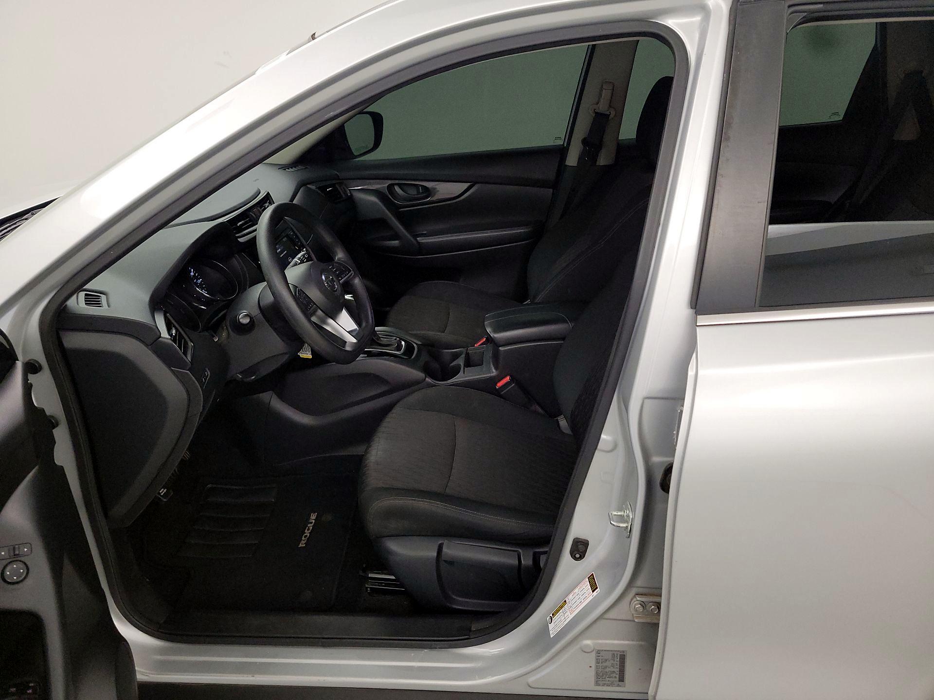 Thumbnail: 2020 Nissan Rogue - 11