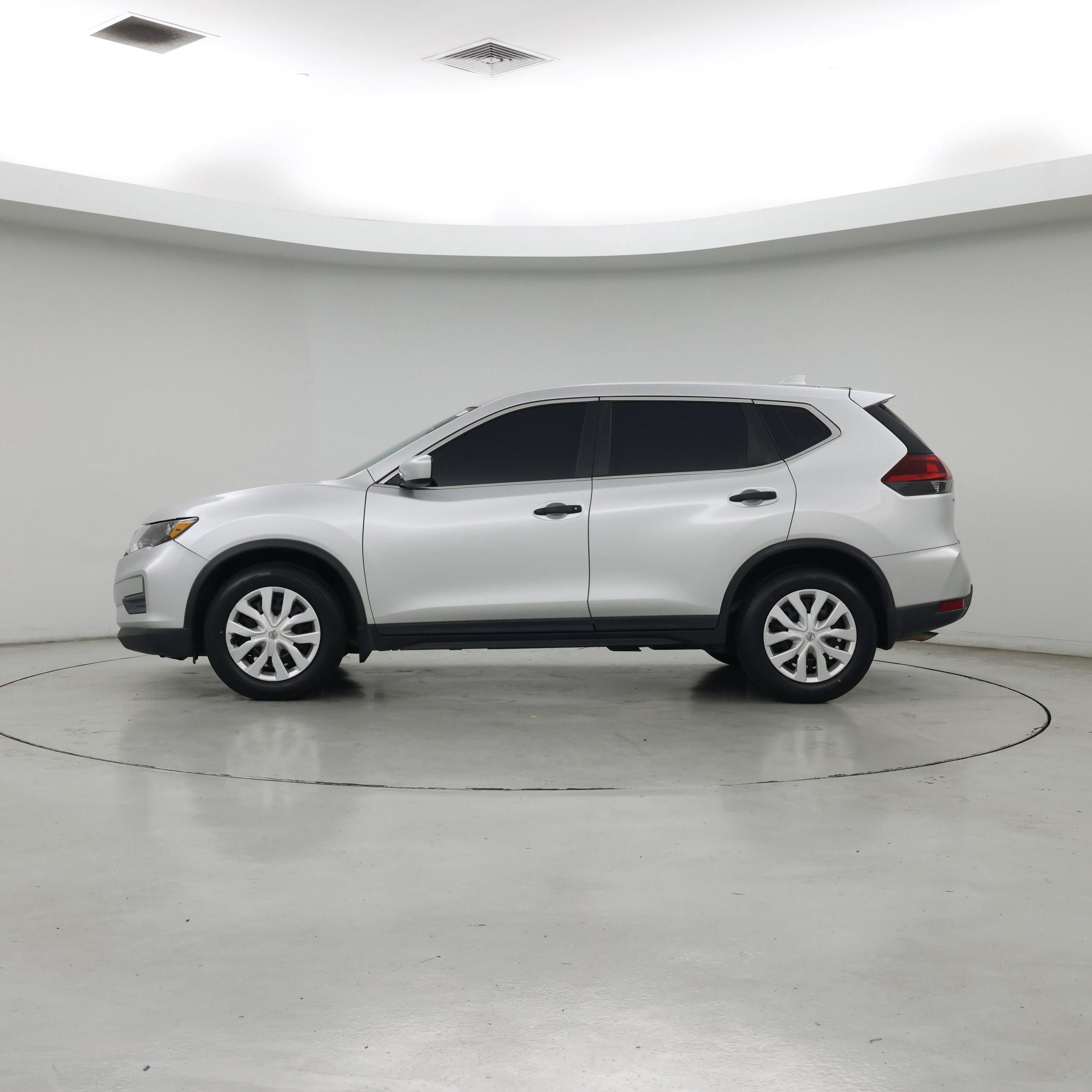 Thumbnail: 2020 Nissan Rogue - 3