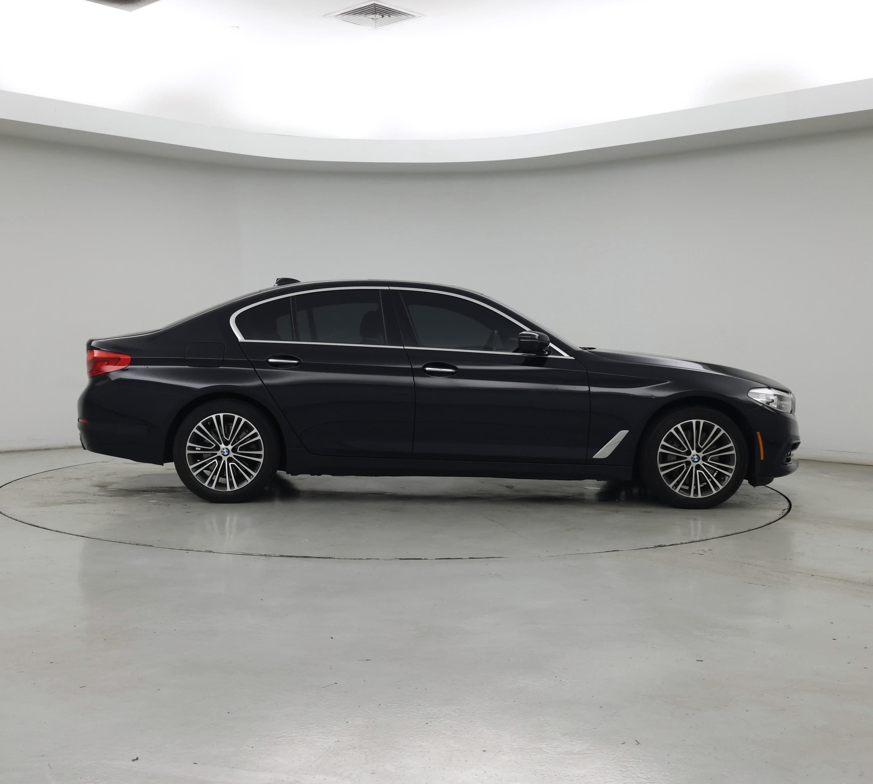 Thumbnail: 2018 BMW 5 Series - 7