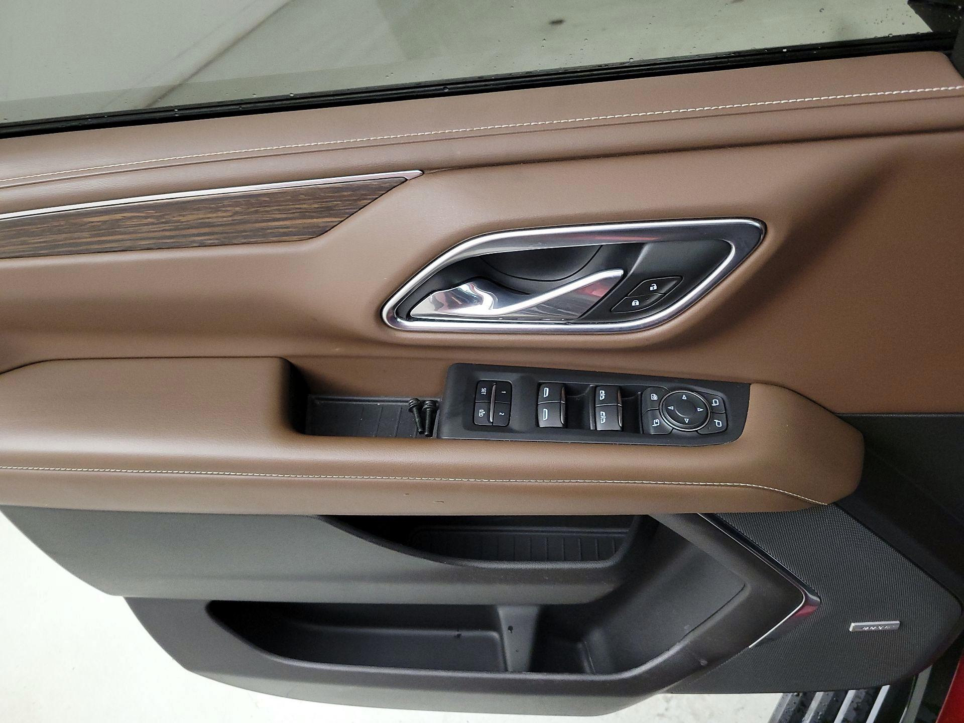 Thumbnail: 2021 Chevrolet Tahoe - 12