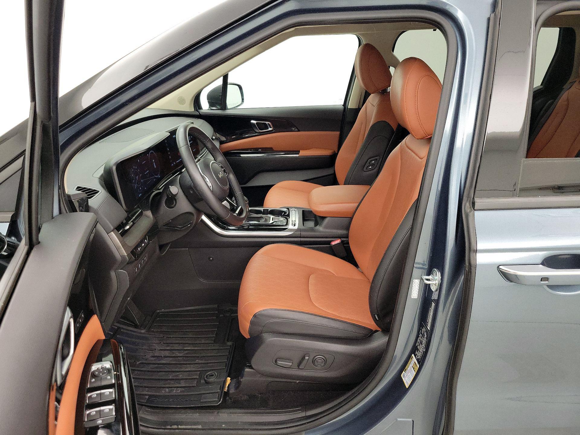 Thumbnail: 2024 Kia Carnival - 11