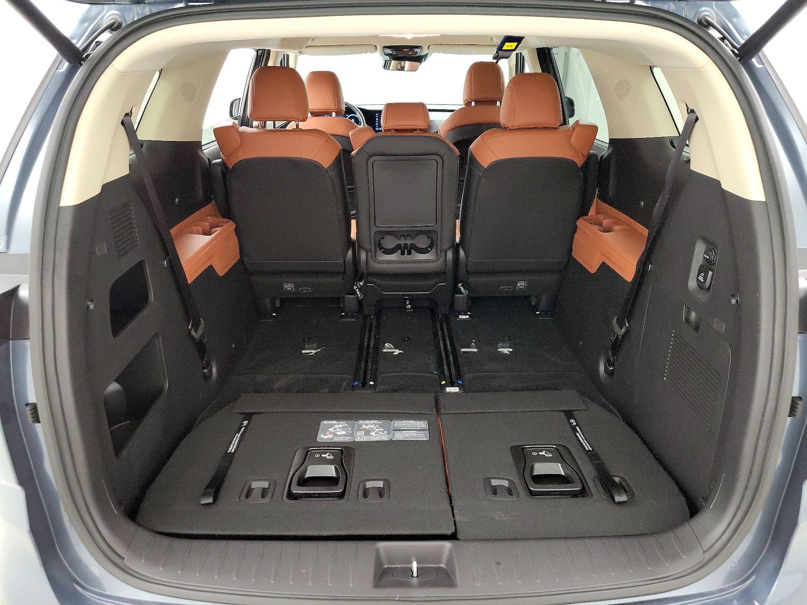 2024 Kia Carnival SX - Photo 24