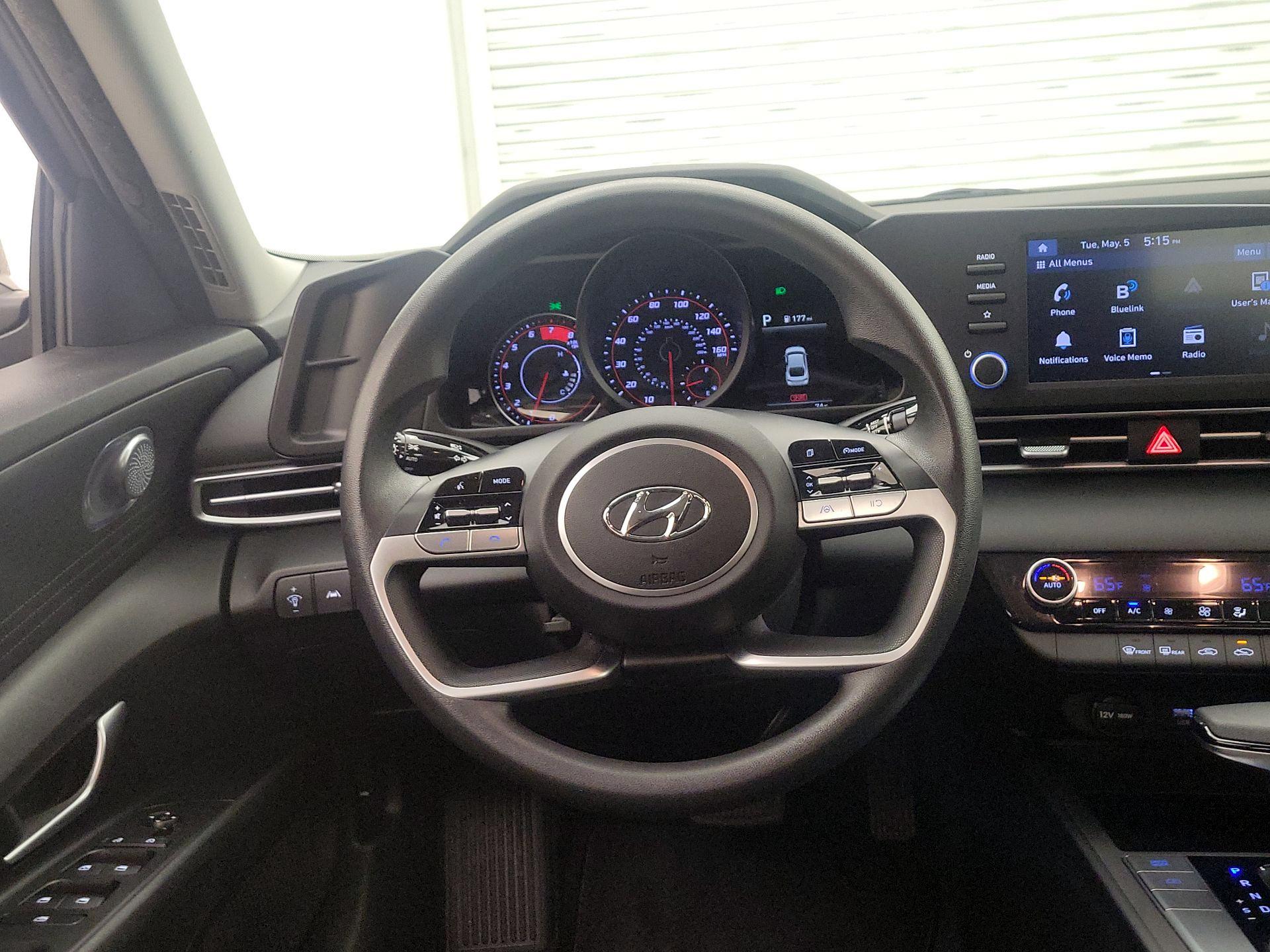 Thumbnail: 2023 Hyundai Elantra - 10