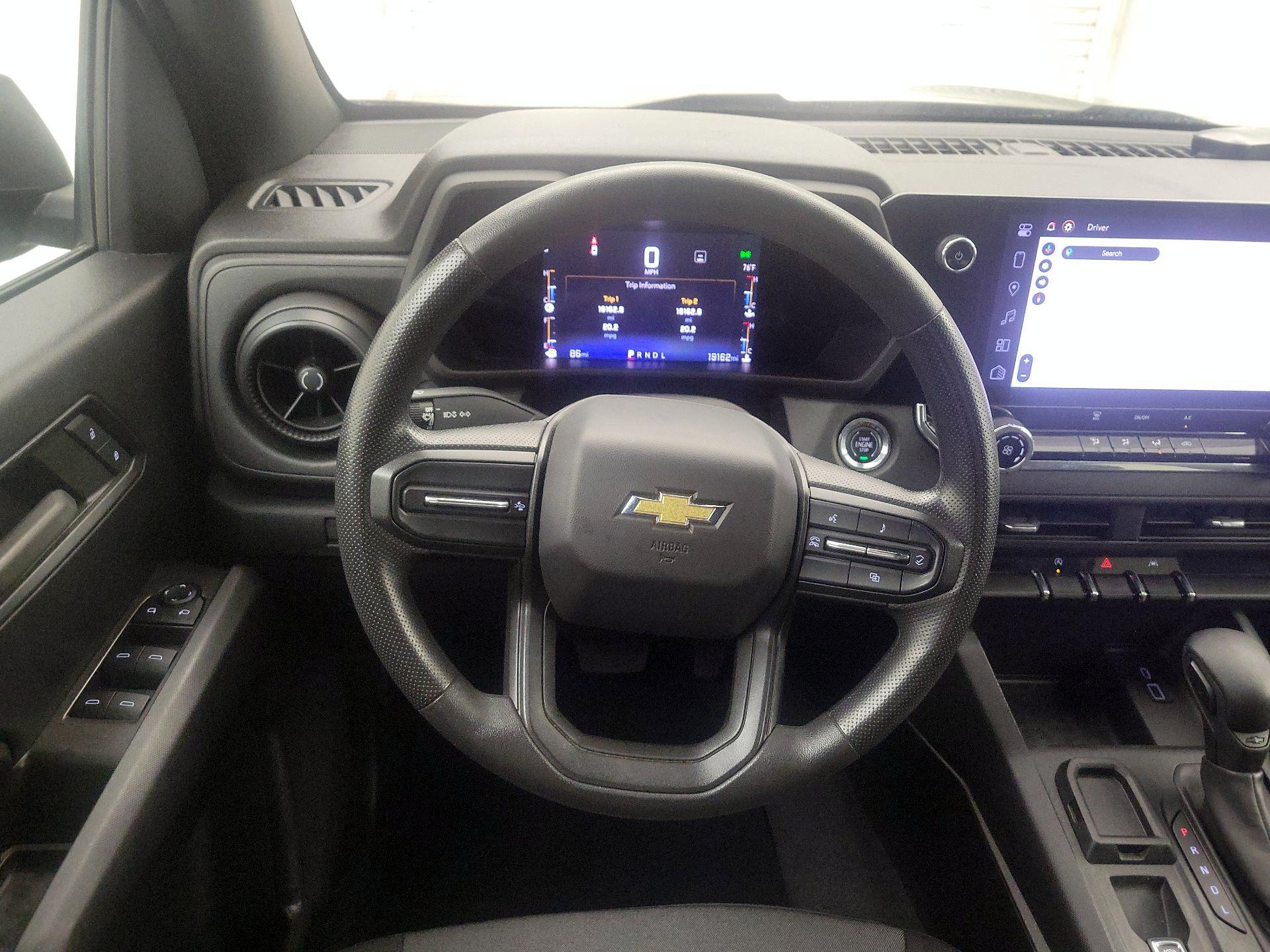 Thumbnail: 2023 Chevrolet Colorado - 10