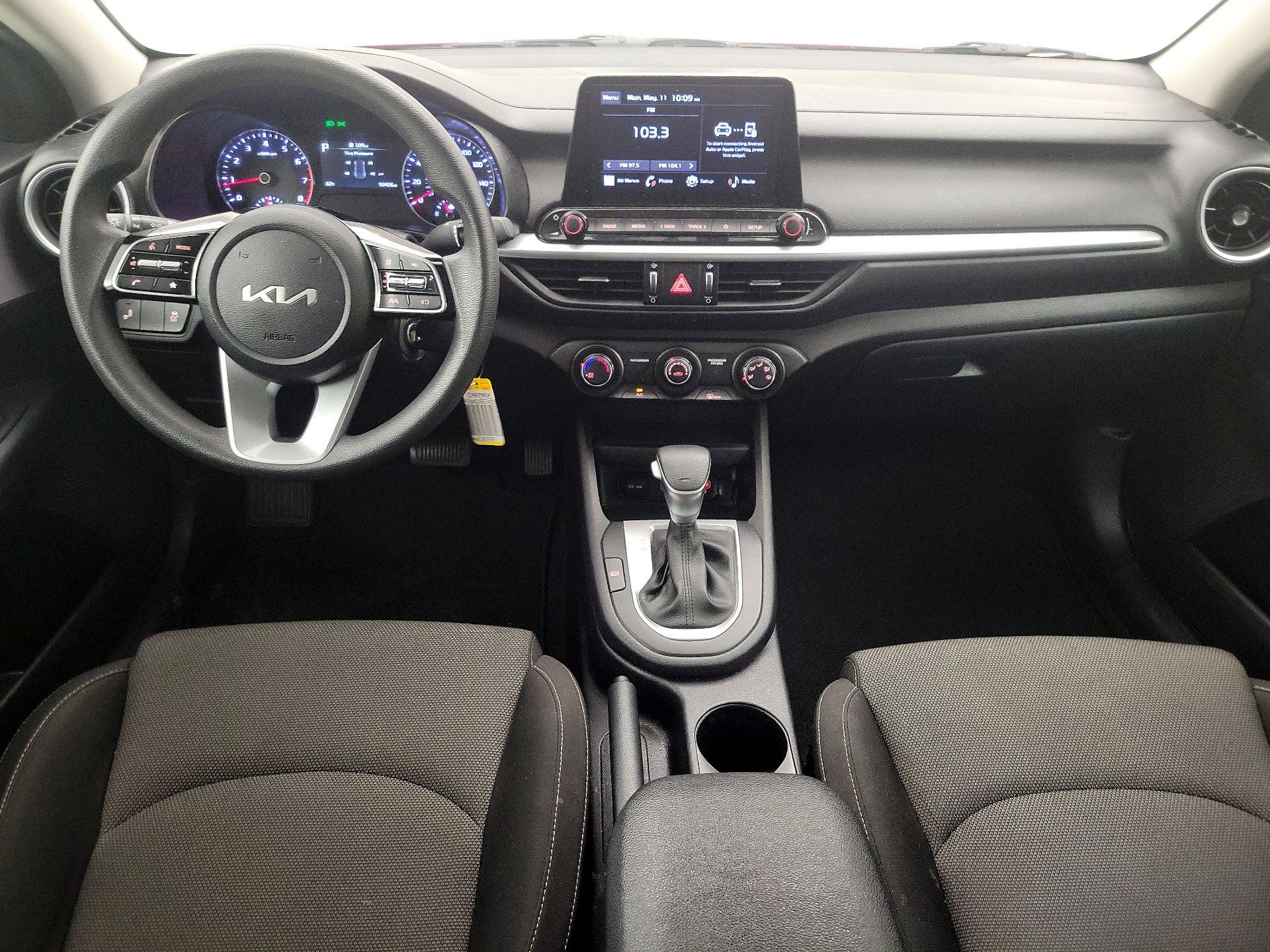 Thumbnail: 2024 Kia Forte - 9