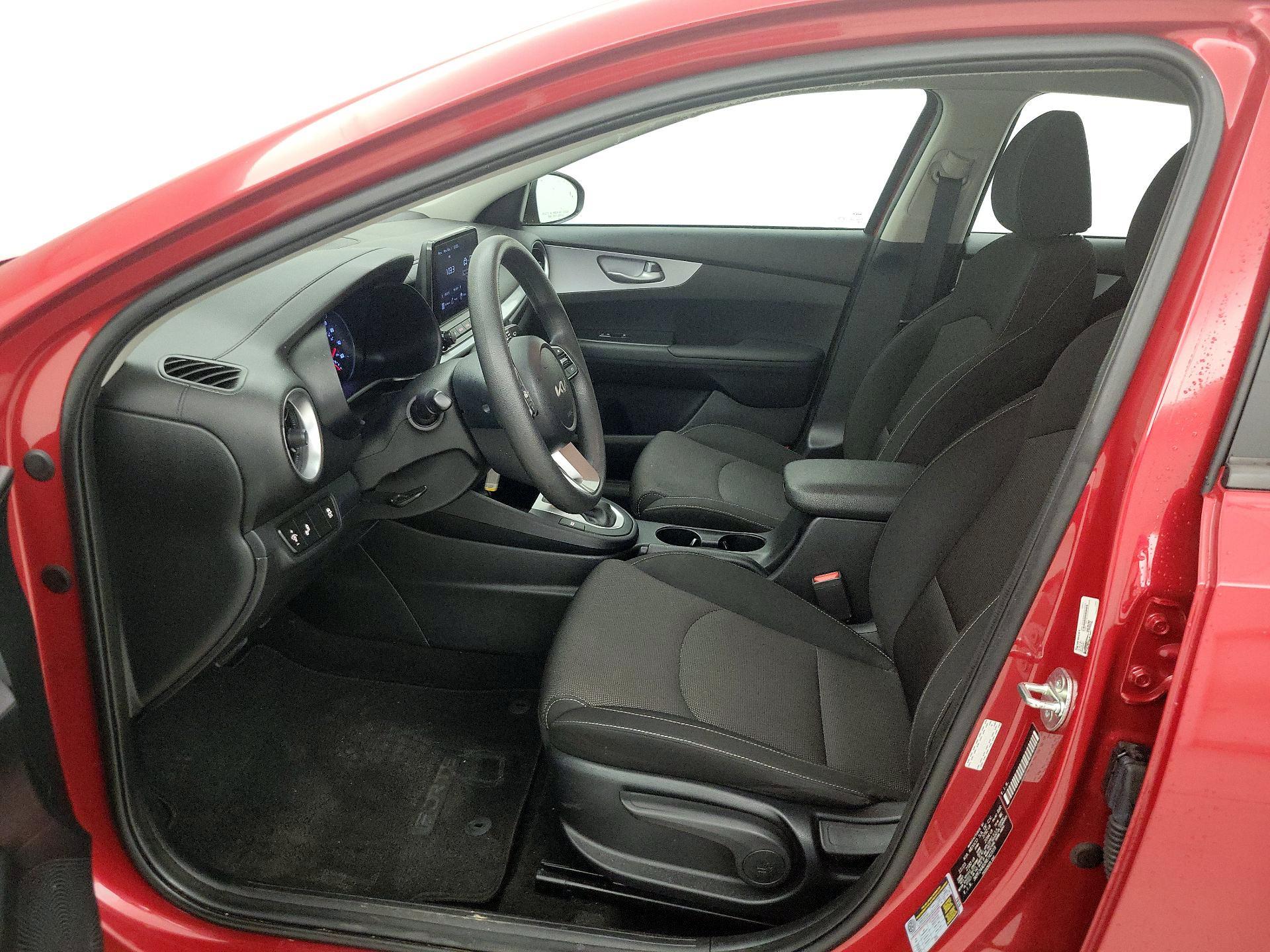 Thumbnail: 2024 Kia Forte - 11