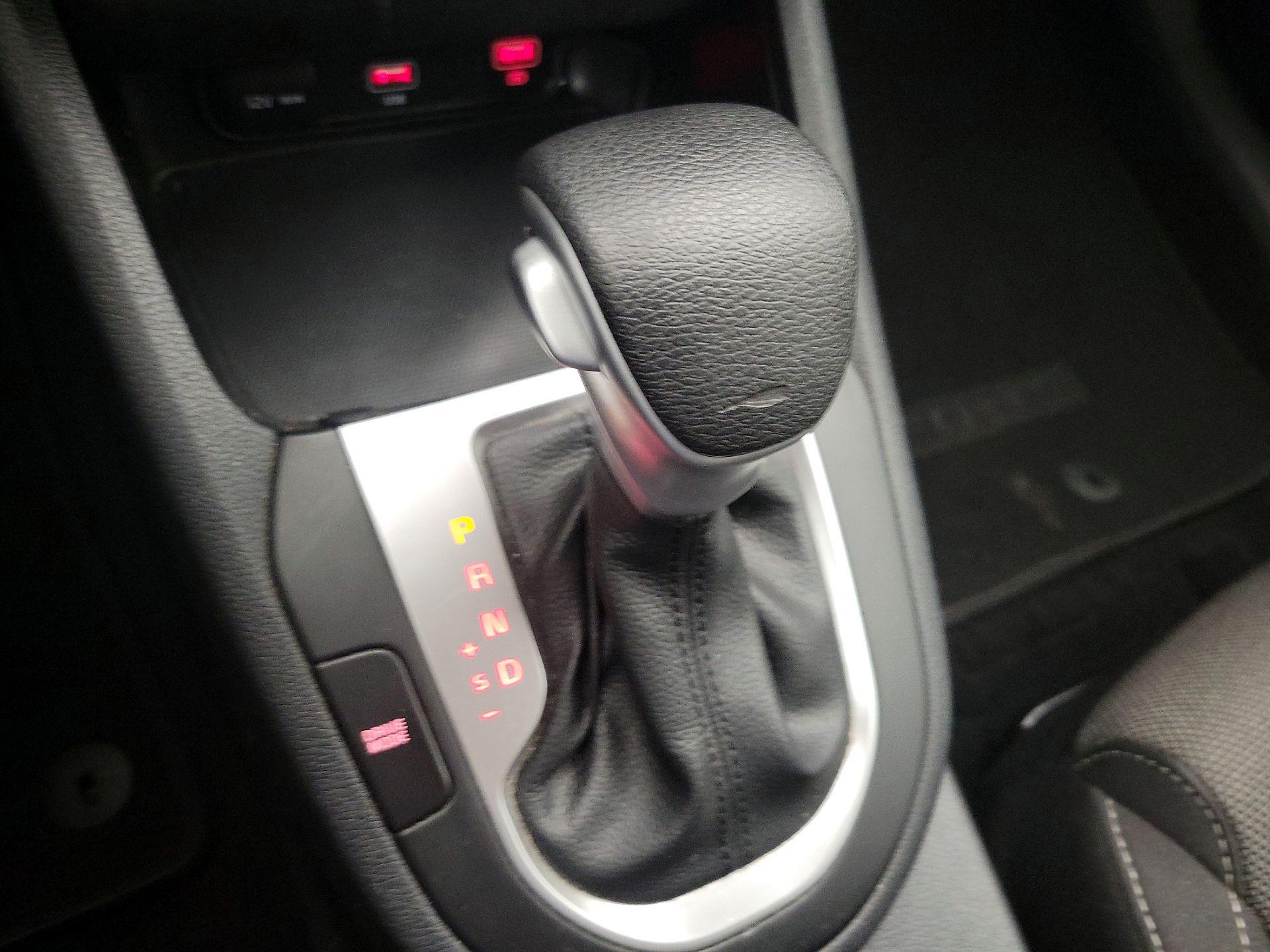 Thumbnail: 2024 Kia Forte - 17