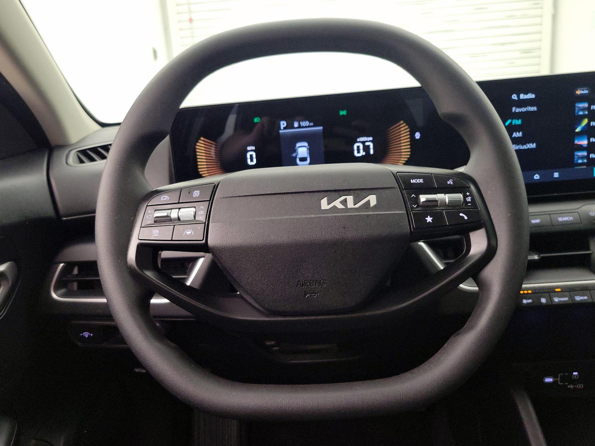 Thumbnail: 2025 Kia K4 - 10