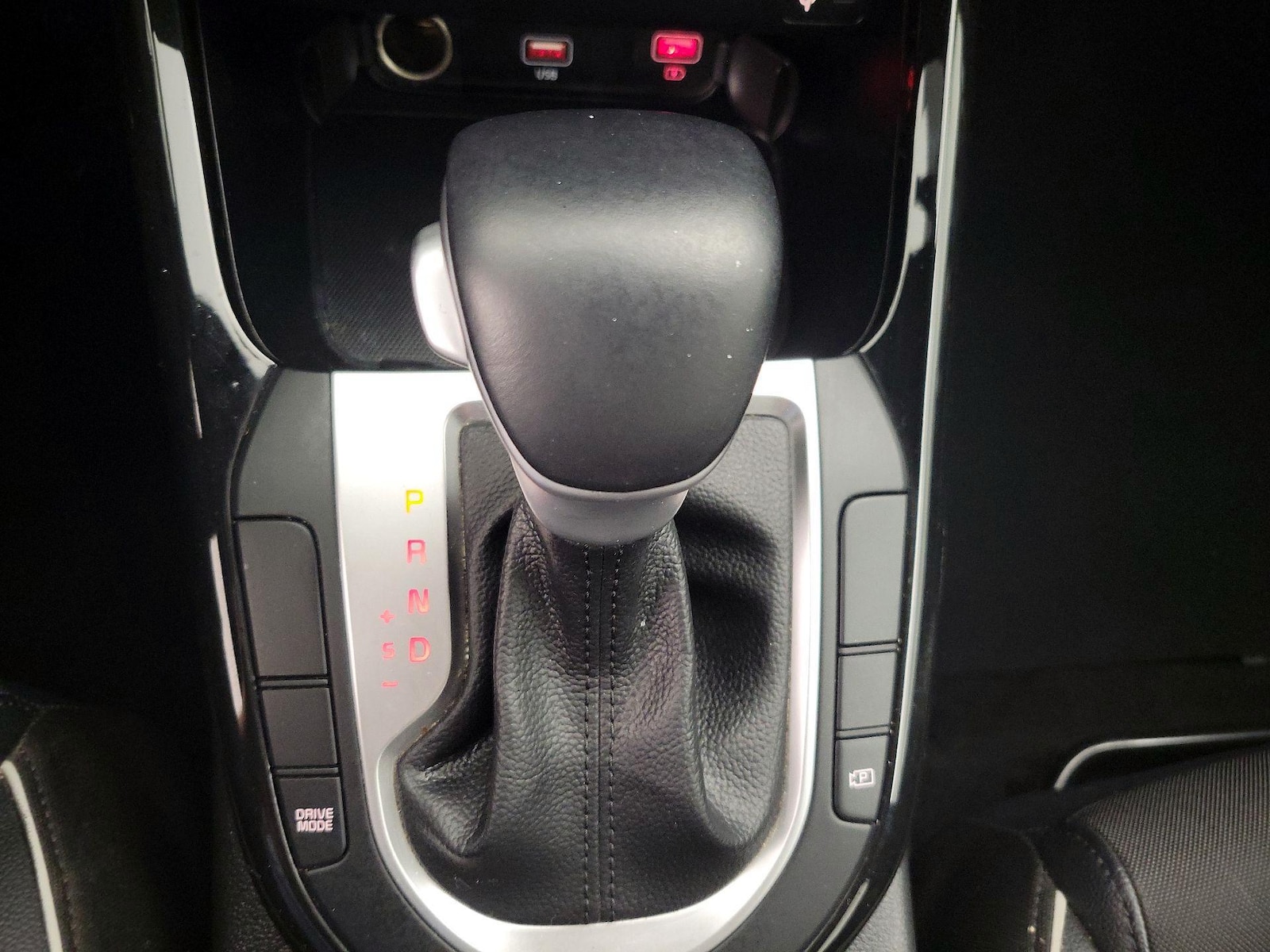 2023 Kia Forte GT-Line - Photo 18