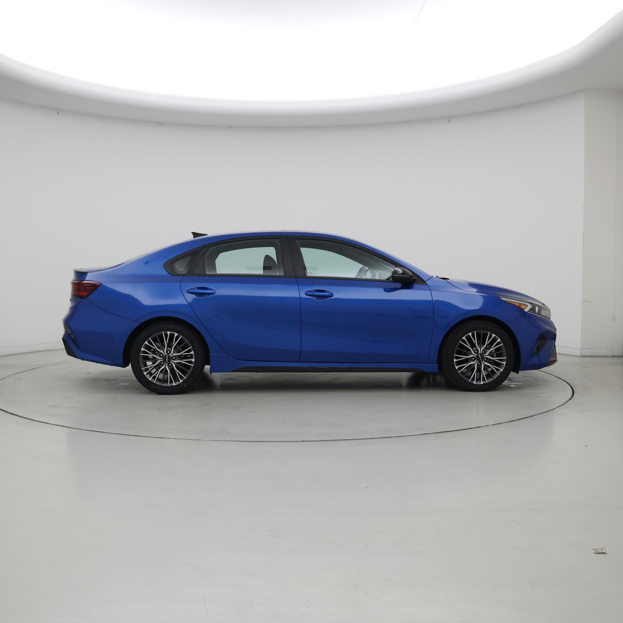 Thumbnail: 2023 Kia Forte - 7
