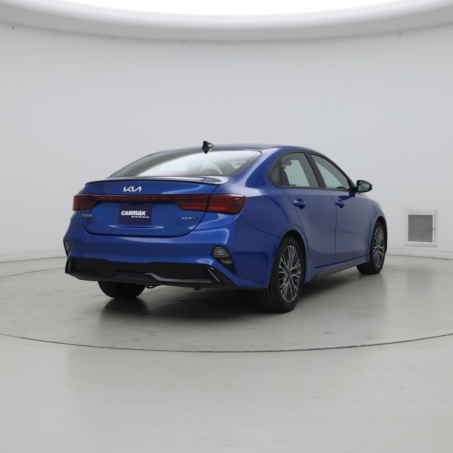 Thumbnail: 2023 Kia Forte - 8
