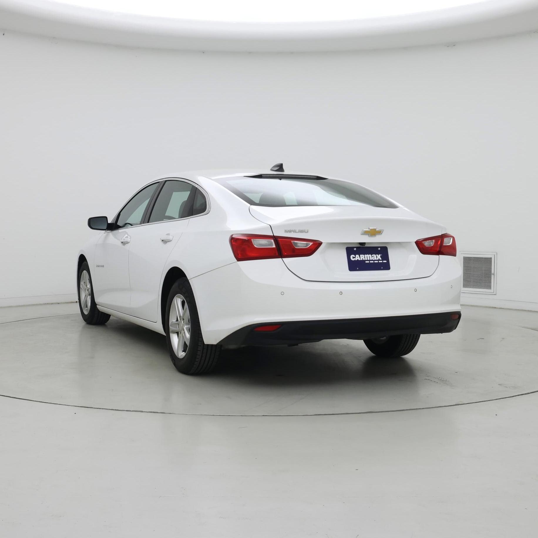 Thumbnail: 2024 Chevrolet Malibu - 2