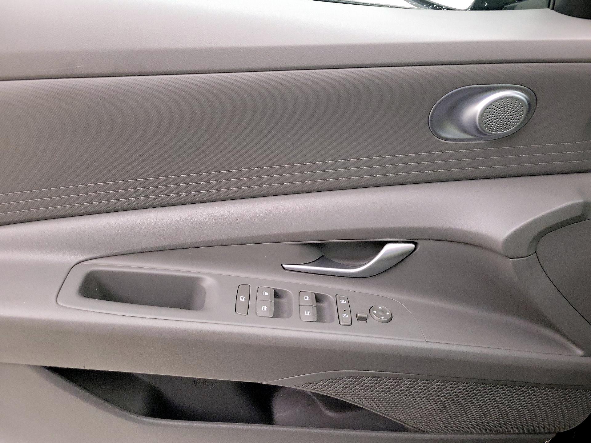 Thumbnail: 2023 Hyundai Elantra - 12