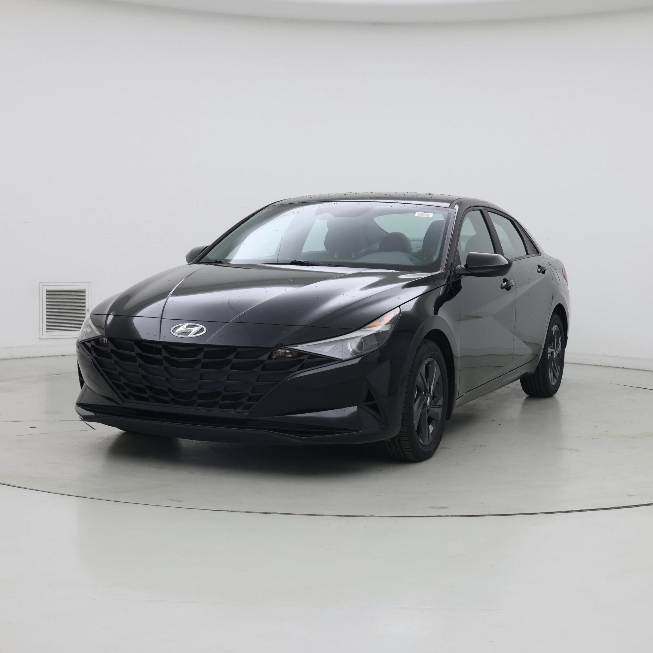 Thumbnail: 2023 Hyundai Elantra - 4