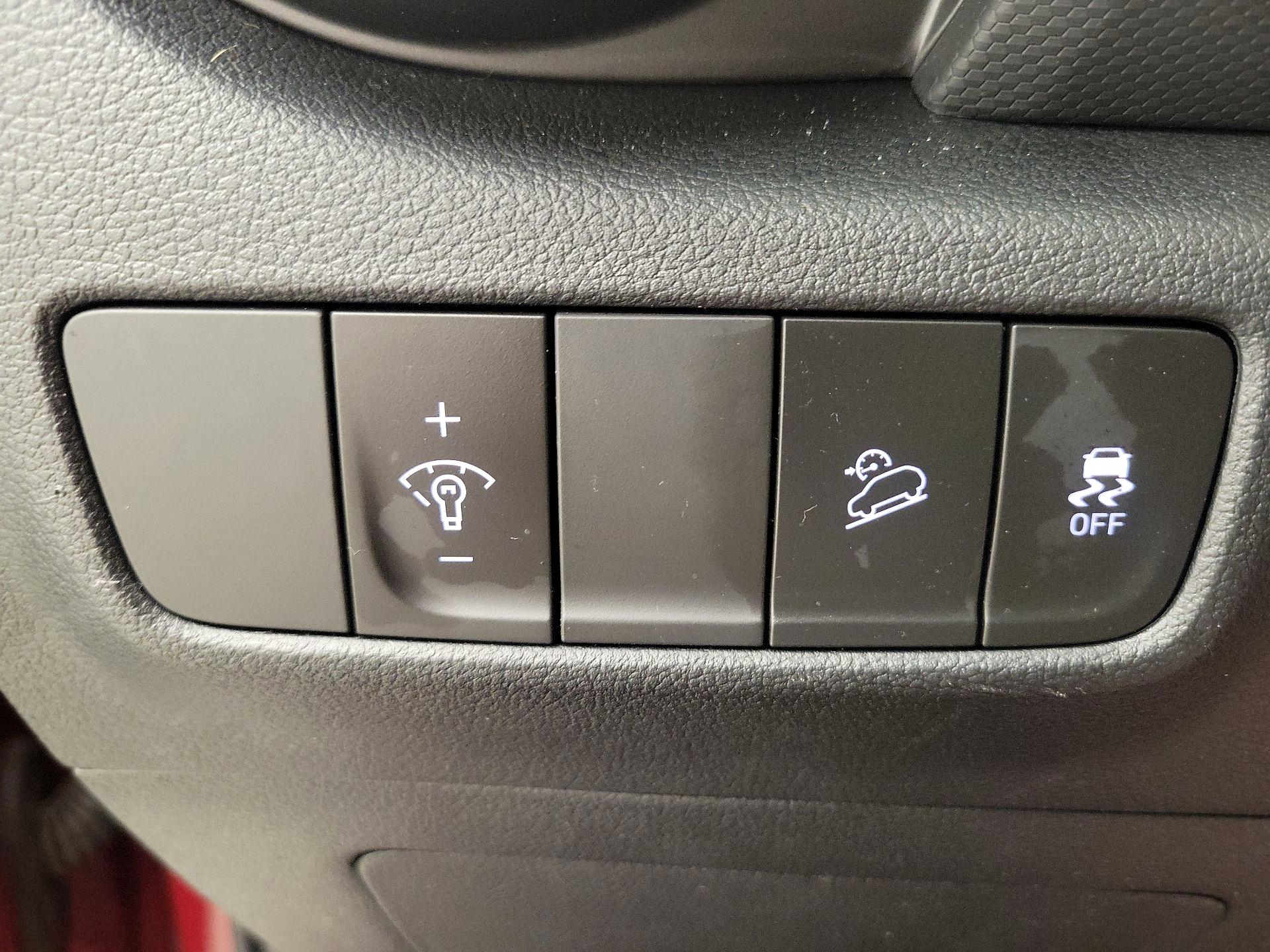 Thumbnail: 2023 Hyundai Kona - 13