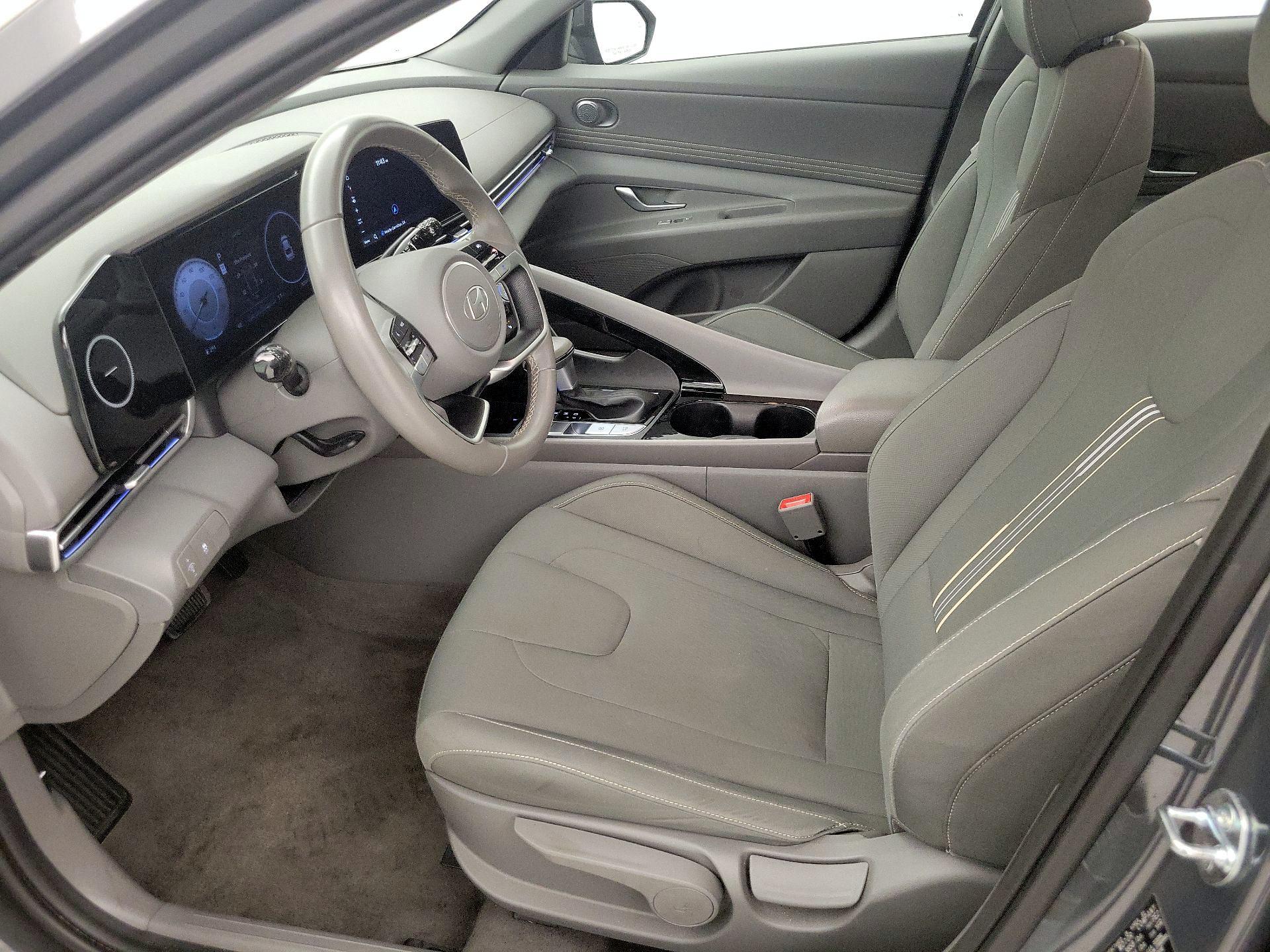 Thumbnail: 2025 Hyundai Elantra - 11