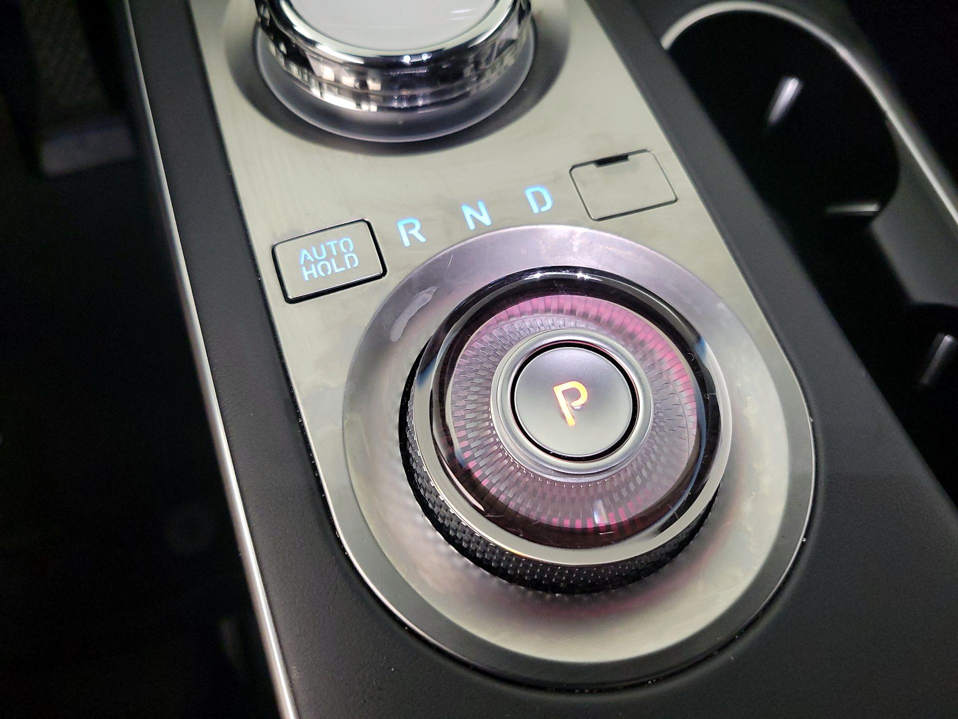 Thumbnail: 2024 Genesis GV70 - 18