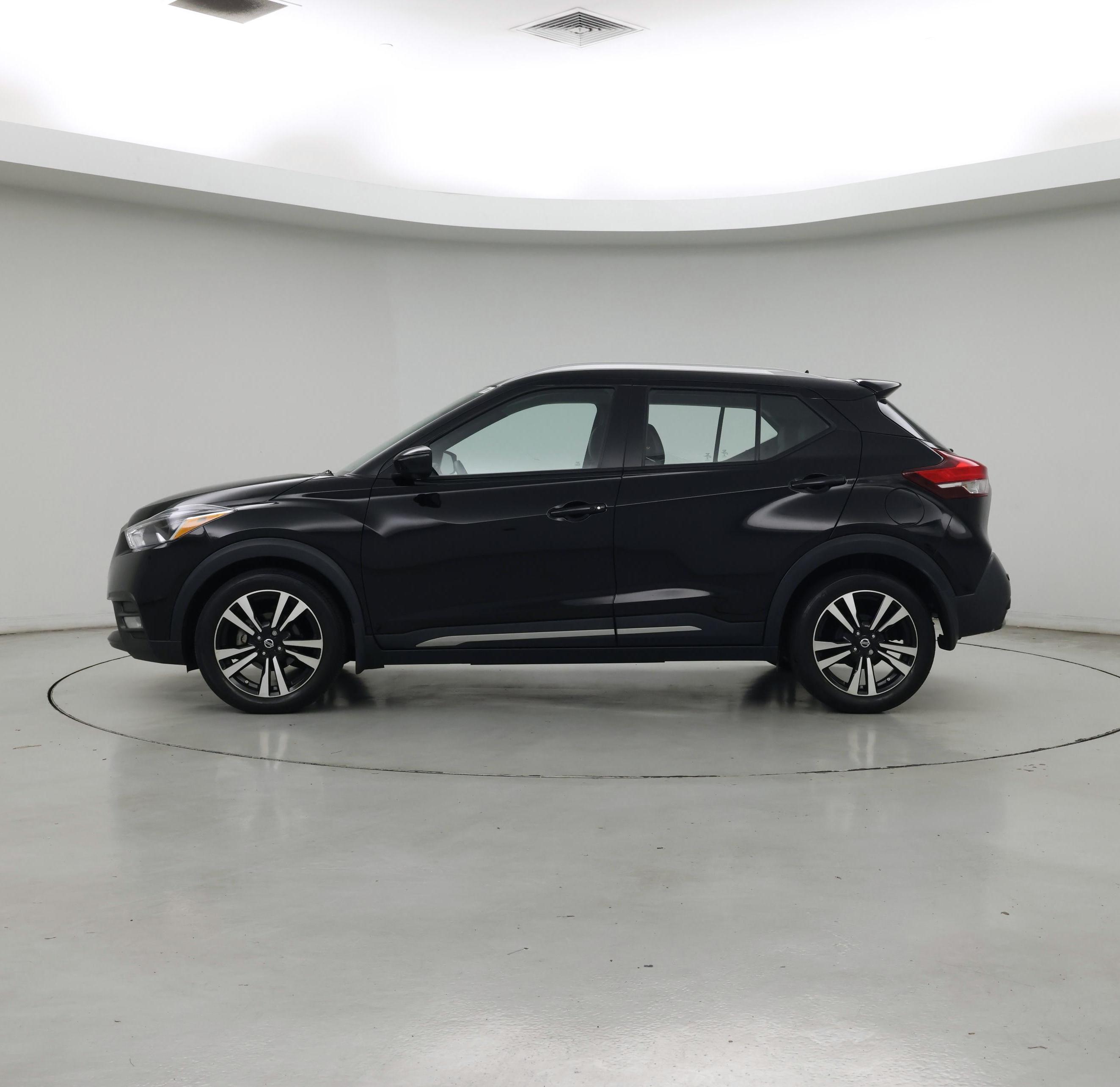 Thumbnail: 2020 Nissan Kicks - 3