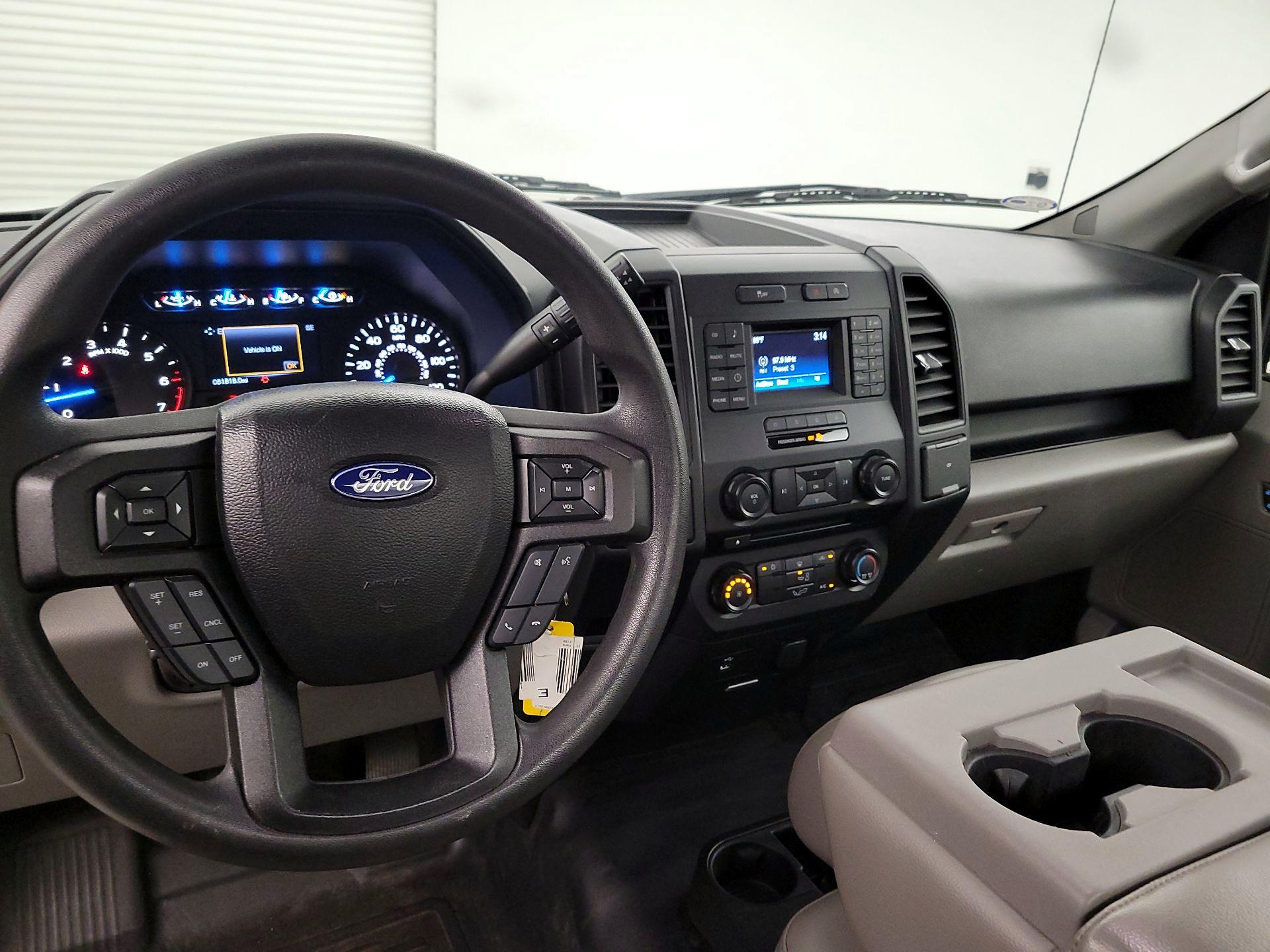 Thumbnail: 2017 Ford F-150 - 9