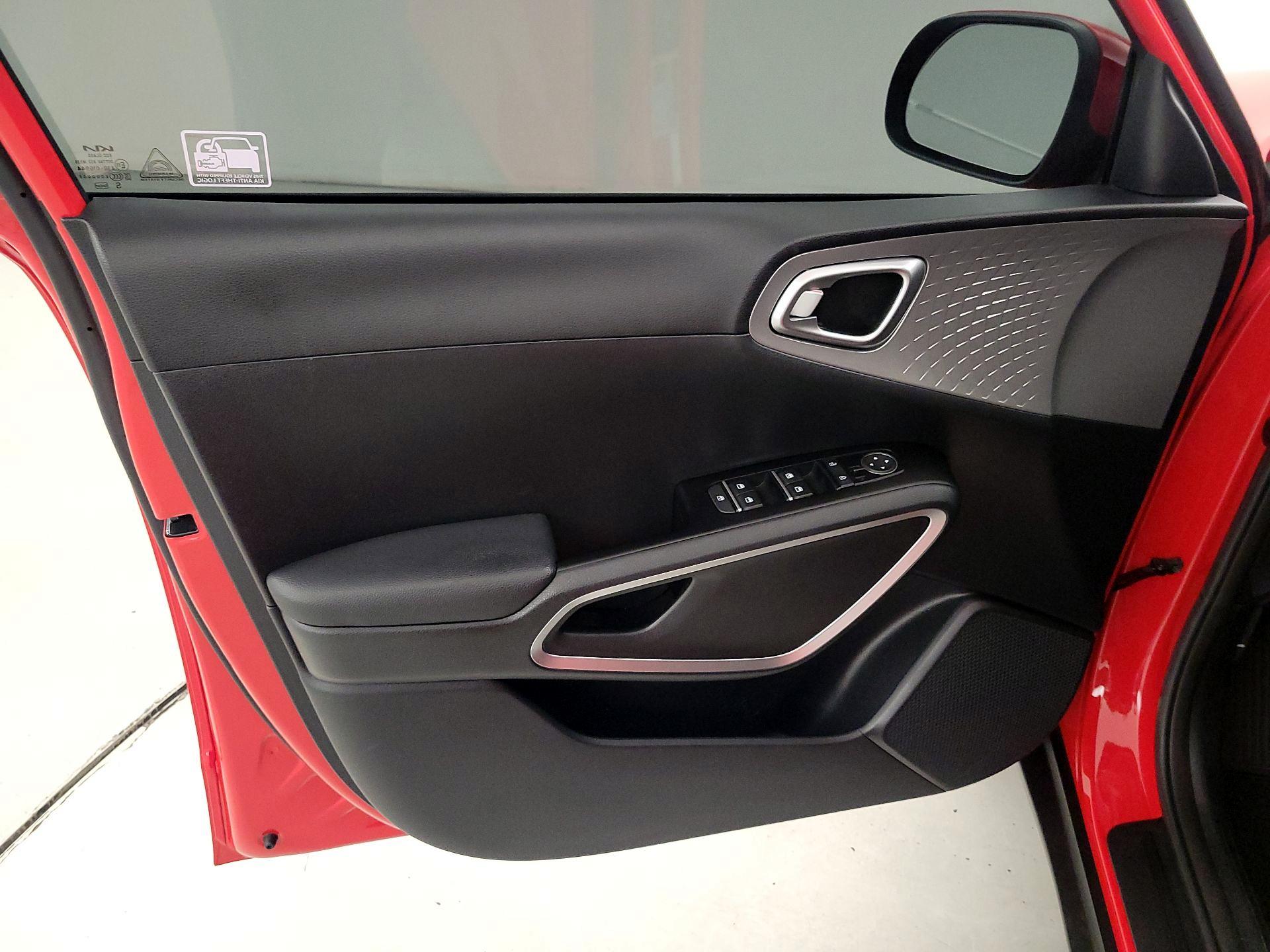 Thumbnail: 2022 Kia Soul - 12
