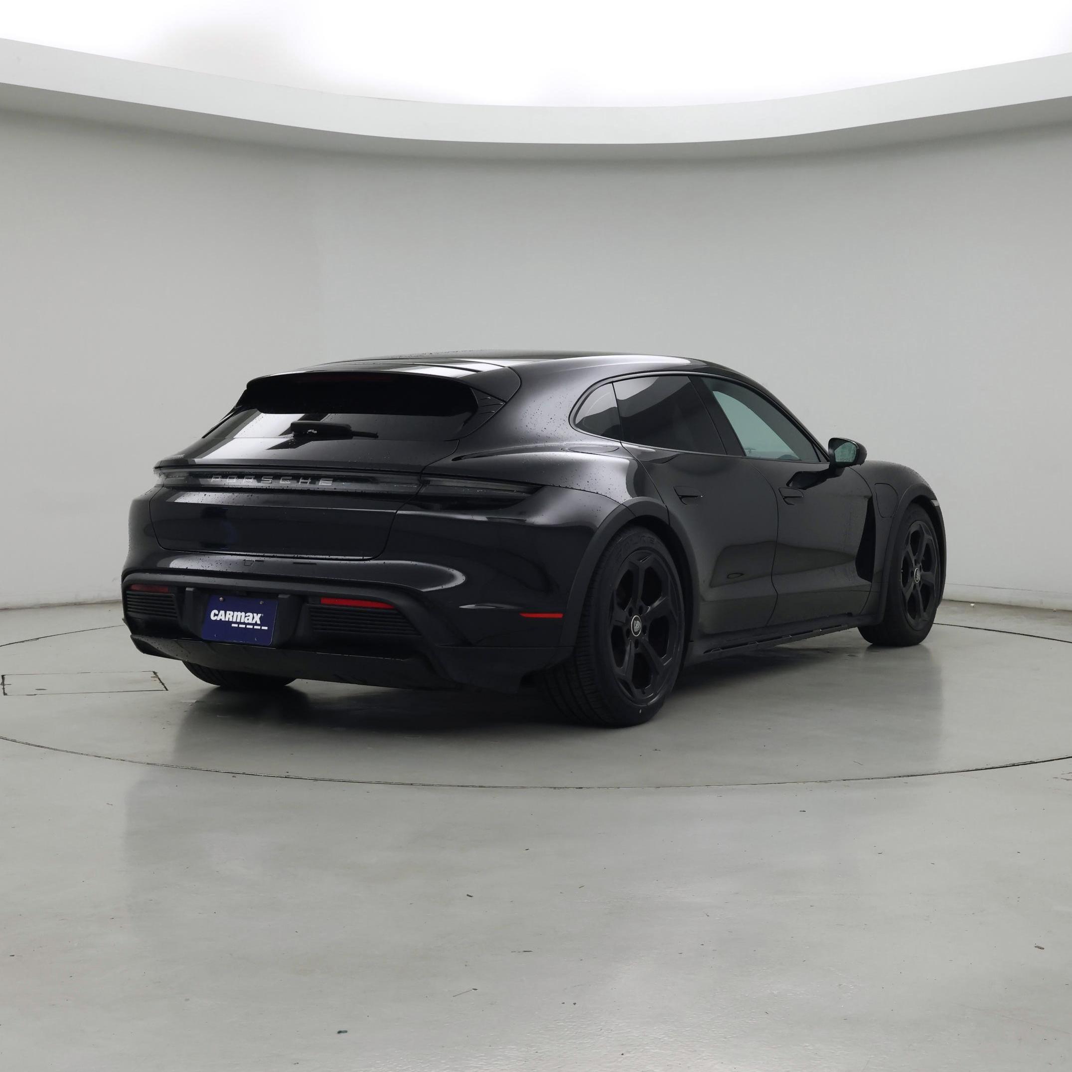 Thumbnail: 2022 Porsche Taycan - 8