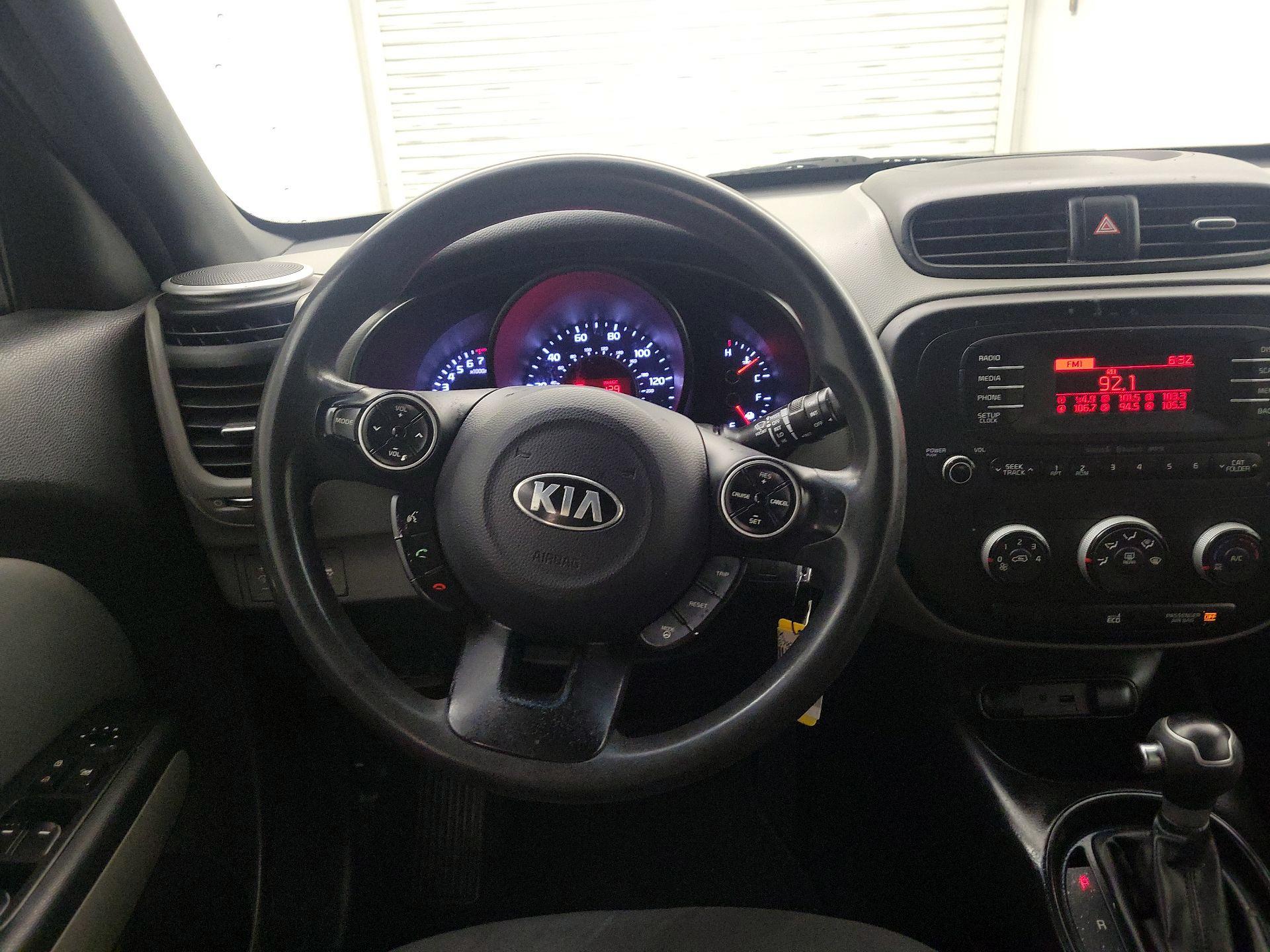 Thumbnail: 2015 Kia Soul - 10