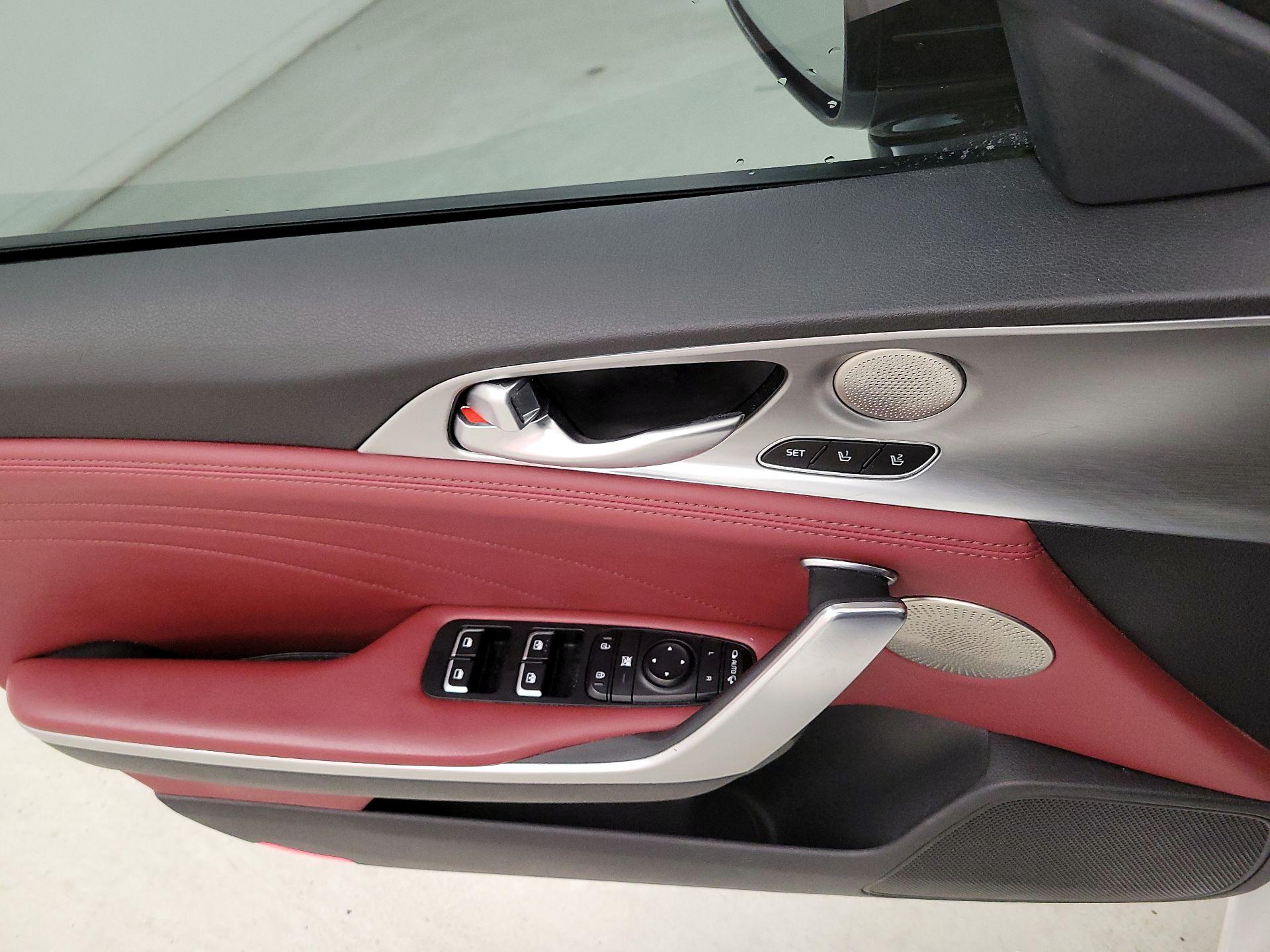 Thumbnail: 2023 Kia Stinger - 12