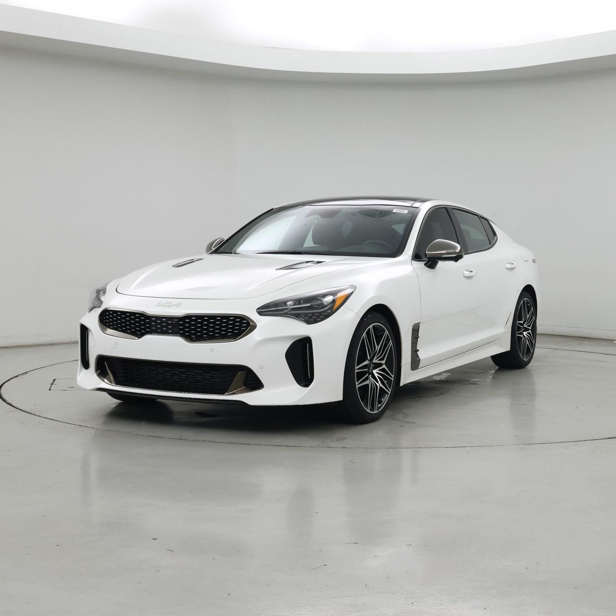 Thumbnail: 2023 Kia Stinger - 4