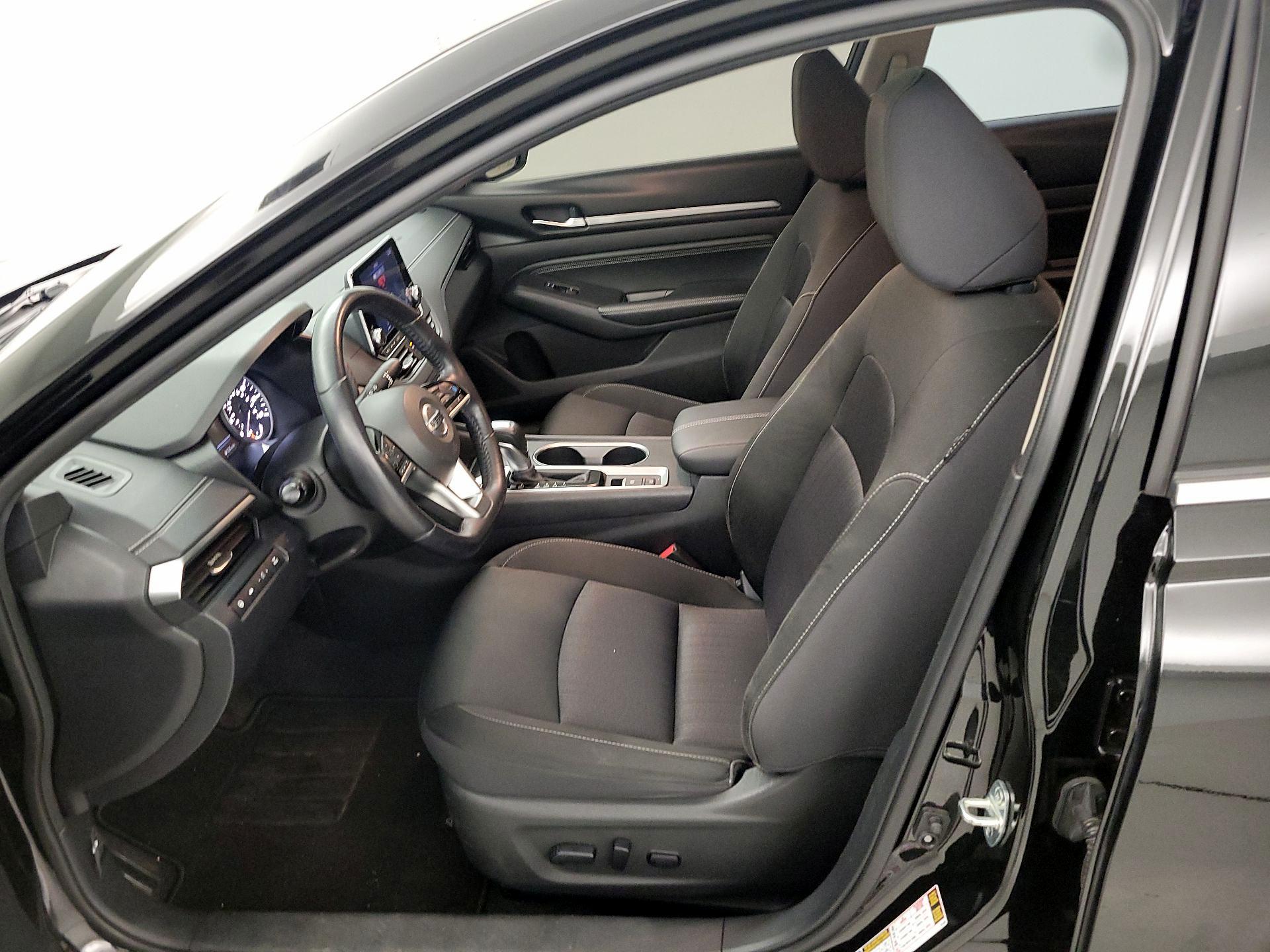 Thumbnail: 2019 Nissan Altima - 11