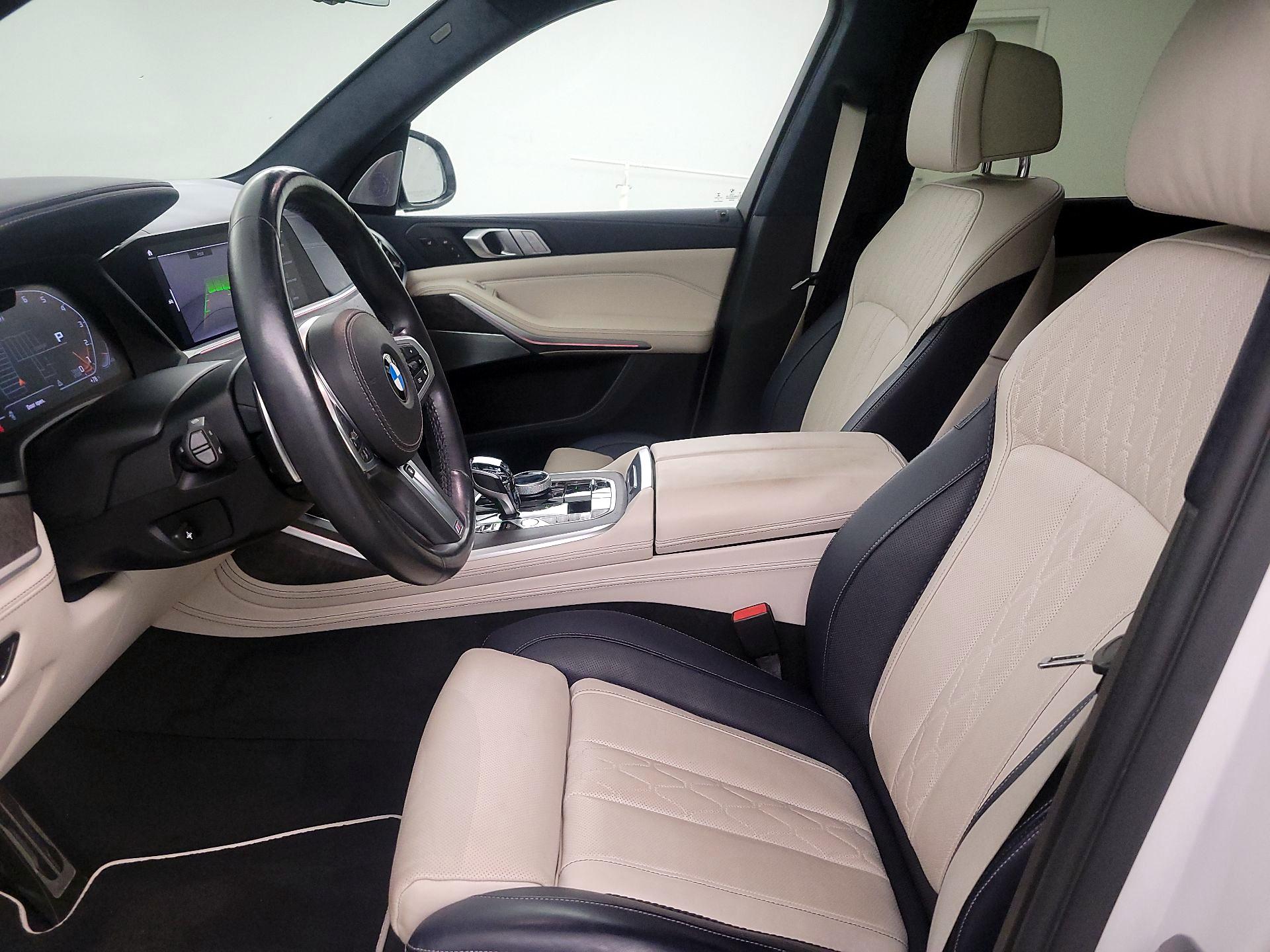 Thumbnail: 2021 BMW X7 - 11