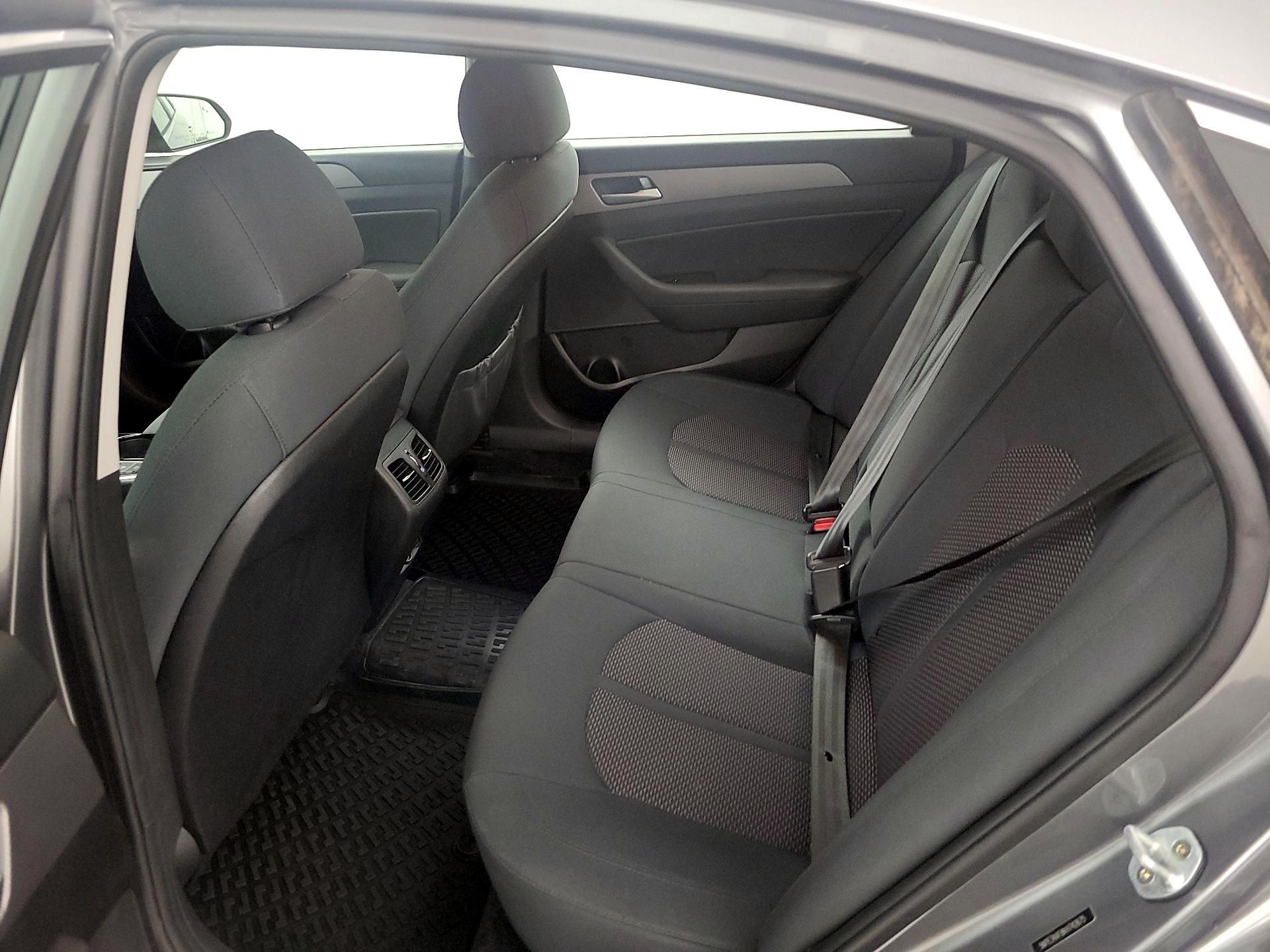Thumbnail: 2019 Hyundai Sonata - 19