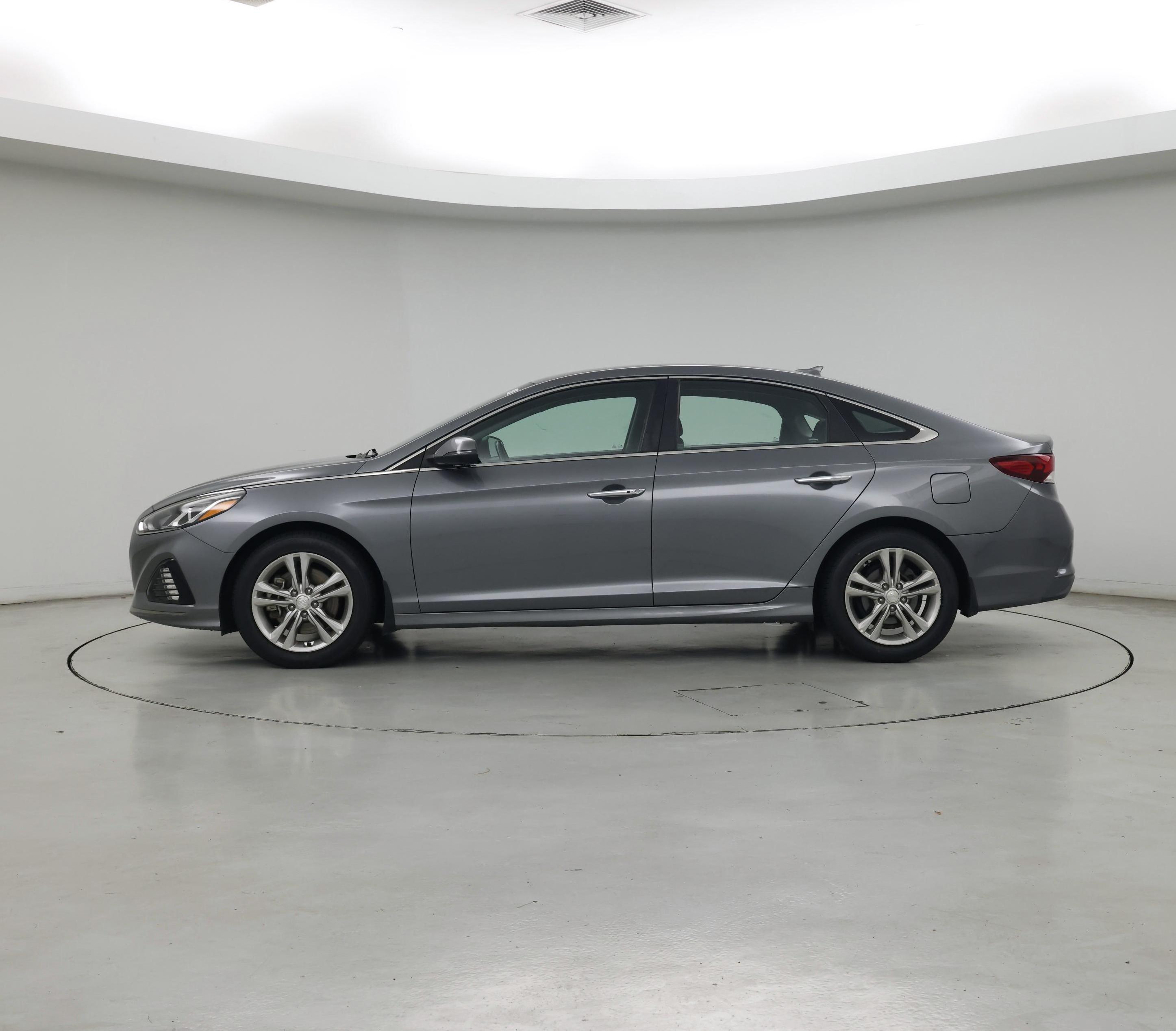 Thumbnail: 2019 Hyundai Sonata - 3